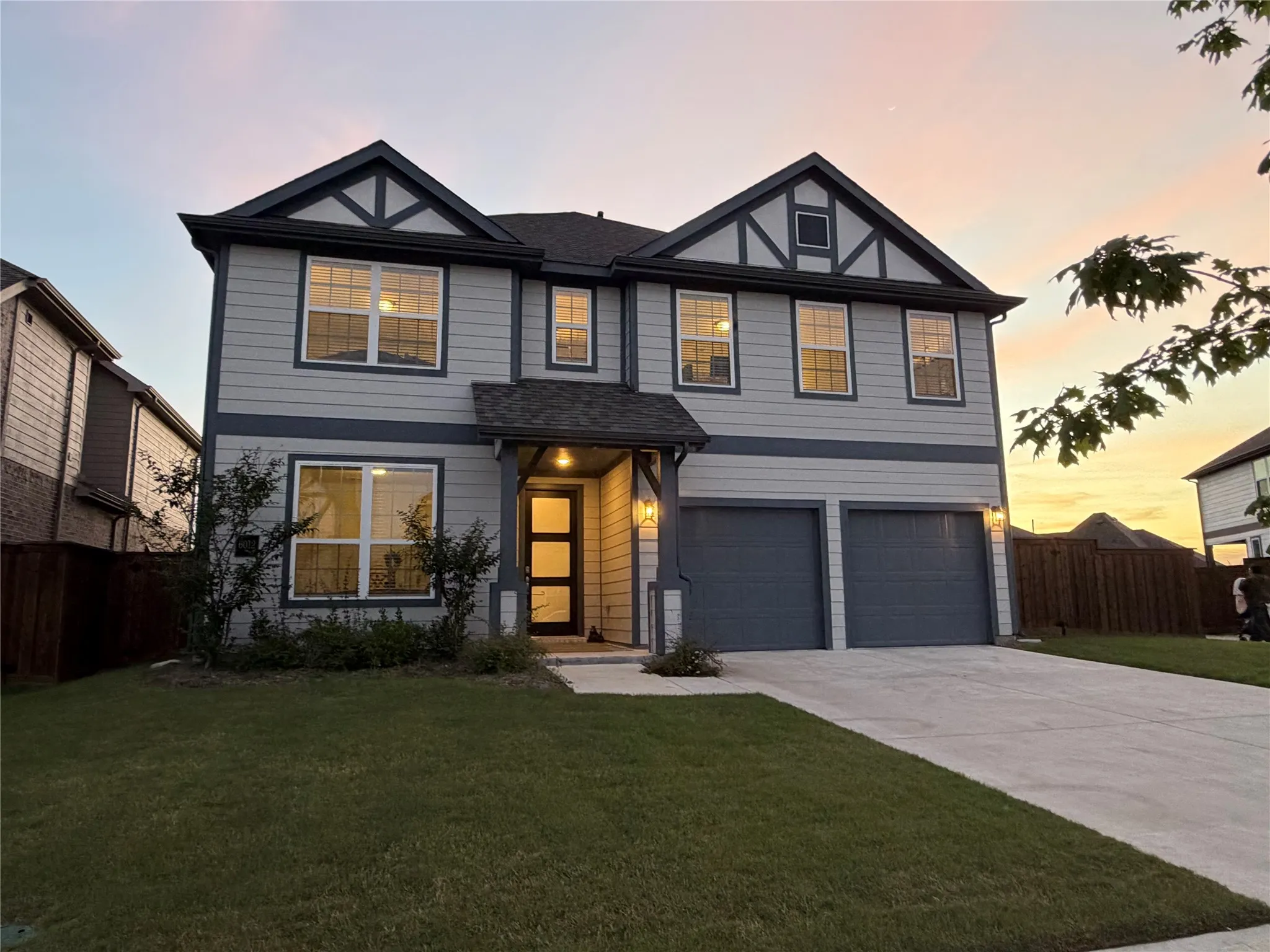 Single Family Residence For Sale in Rockwall County , 6012 Gully Grove Drive, Royse City, Texas 75189, 5 Bedroom, 4 Bathroom, 2 Garage spaces, 3,071 Sqft, built in 2024, Preowned, mls#21249127, Real Estate Agent in Royse City, Homes For Sale in Rockwall county, Homes For Sale in Royse City, Realtor in Royse City Texas, Real Estate Brokerage Independent Realty Texas, Luminita Cordes Realtor