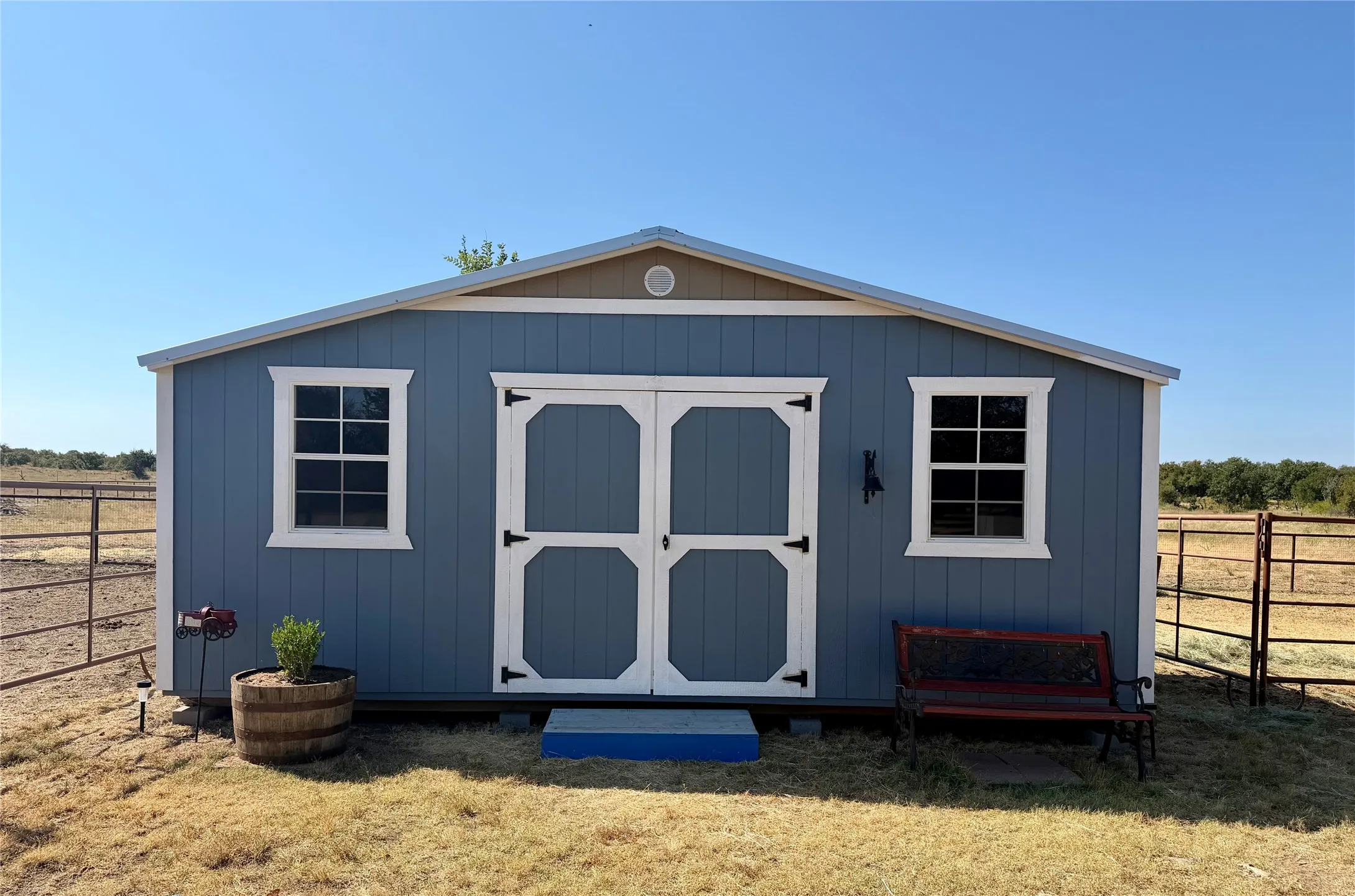 Mobile Home For Sale in Brown County , 224 Rocky Hill Road, Brownwood, Texas 76801, 3 Bedroom, 2 Bathroom, Garage spaces, 1,456 Sqft, built in 2018, mls#21249324, Real Estate Agent in Brownwood, Homes For Sale in Brown county, Homes For Sale in Brownwood, Realtor in Brownwood Texas, Real Estate Brokerage Independent Realty Texas, Luminita Cordes Realtor