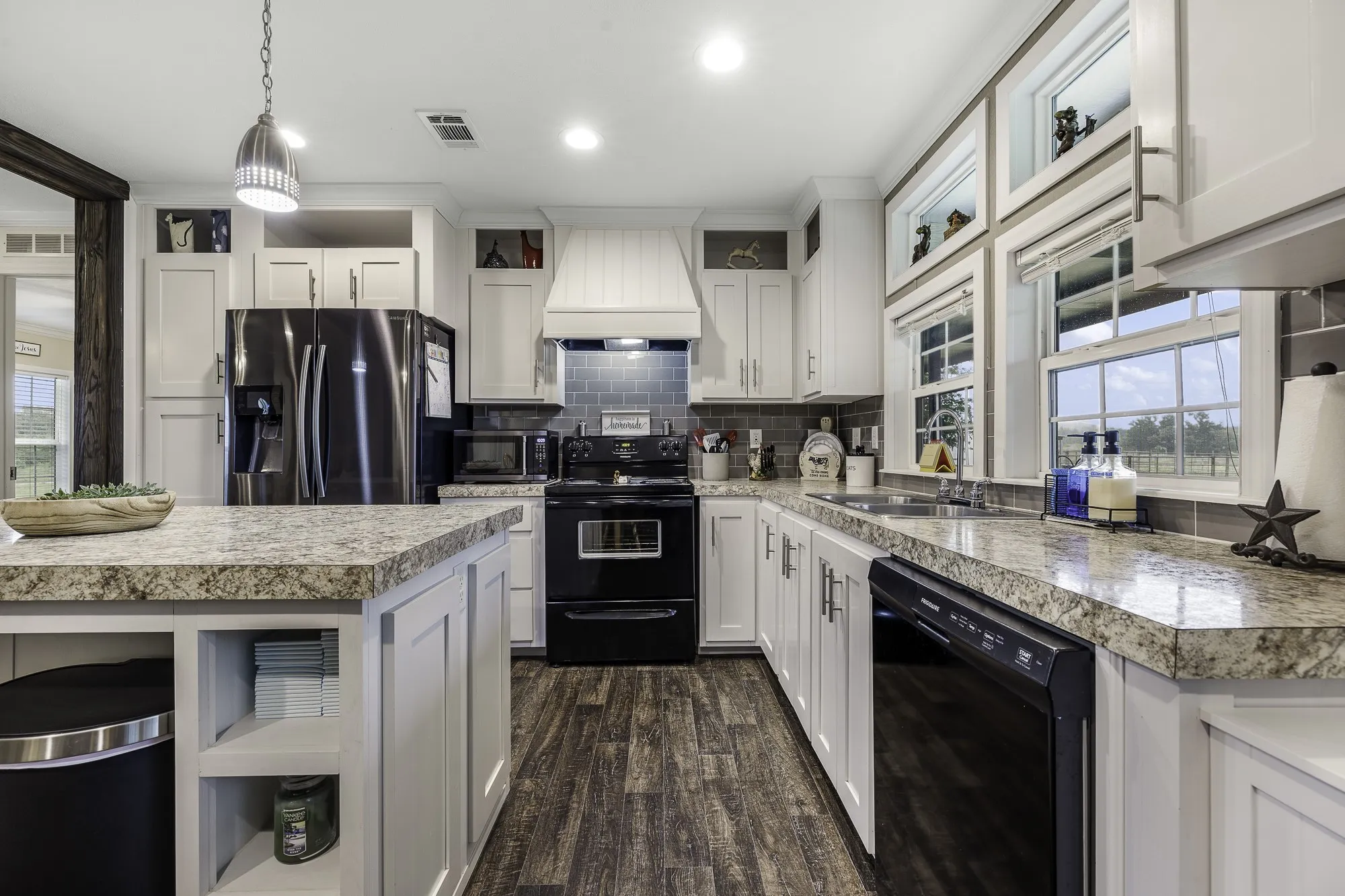 Mobile Home For Sale in Brown County , 224 Rocky Hill Road, Brownwood, Texas 76801, 3 Bedroom, 2 Bathroom, Garage spaces, 1,456 Sqft, built in 2018, mls#21249324, Real Estate Agent in Brownwood, Homes For Sale in Brown county, Homes For Sale in Brownwood, Realtor in Brownwood Texas, Real Estate Brokerage Independent Realty Texas, Luminita Cordes Realtor