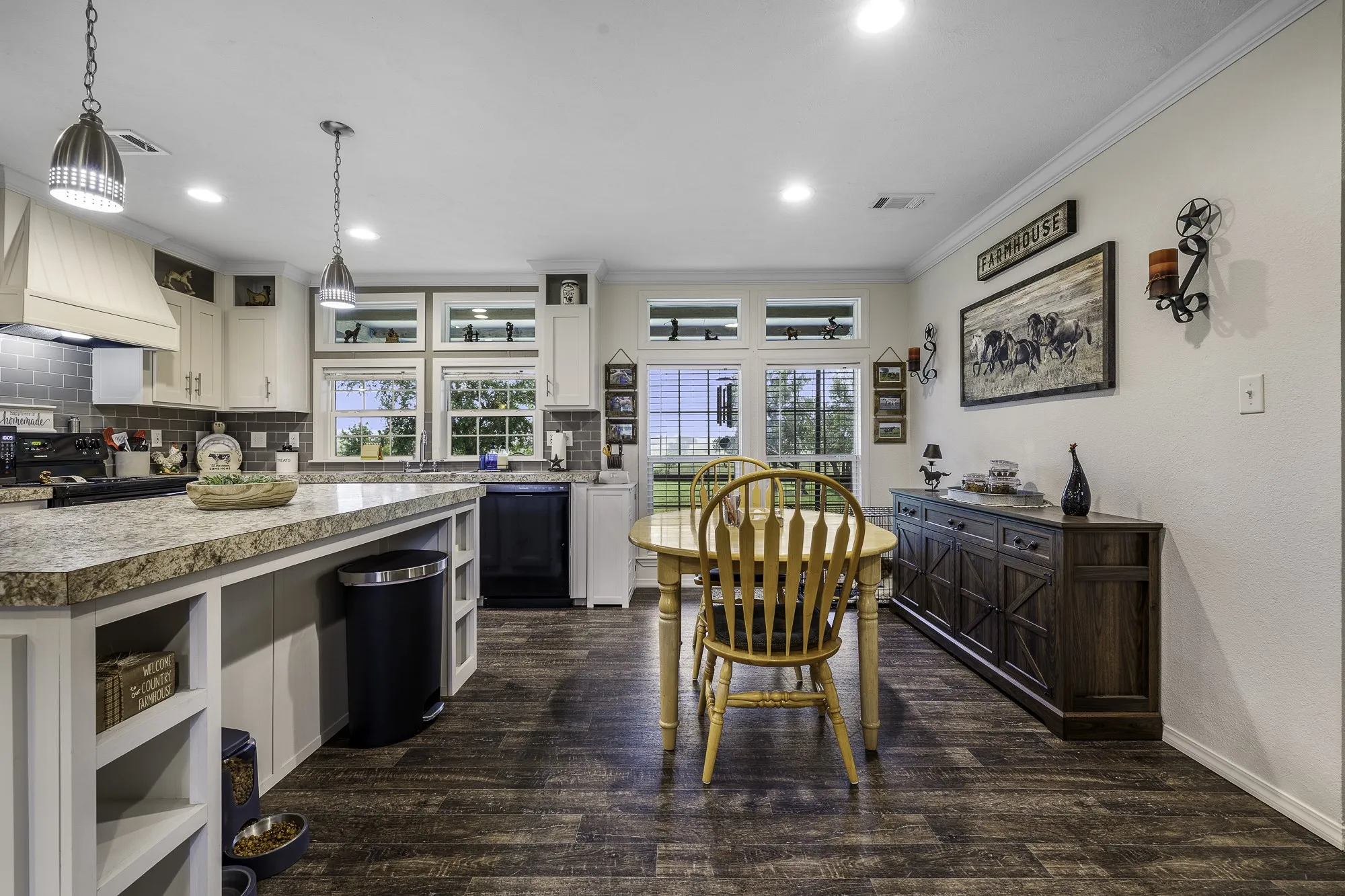 Mobile Home For Sale in Brown County , 224 Rocky Hill Road, Brownwood, Texas 76801, 3 Bedroom, 2 Bathroom, Garage spaces, 1,456 Sqft, built in 2018, mls#21249324, Real Estate Agent in Brownwood, Homes For Sale in Brown county, Homes For Sale in Brownwood, Realtor in Brownwood Texas, Real Estate Brokerage Independent Realty Texas, Luminita Cordes Realtor