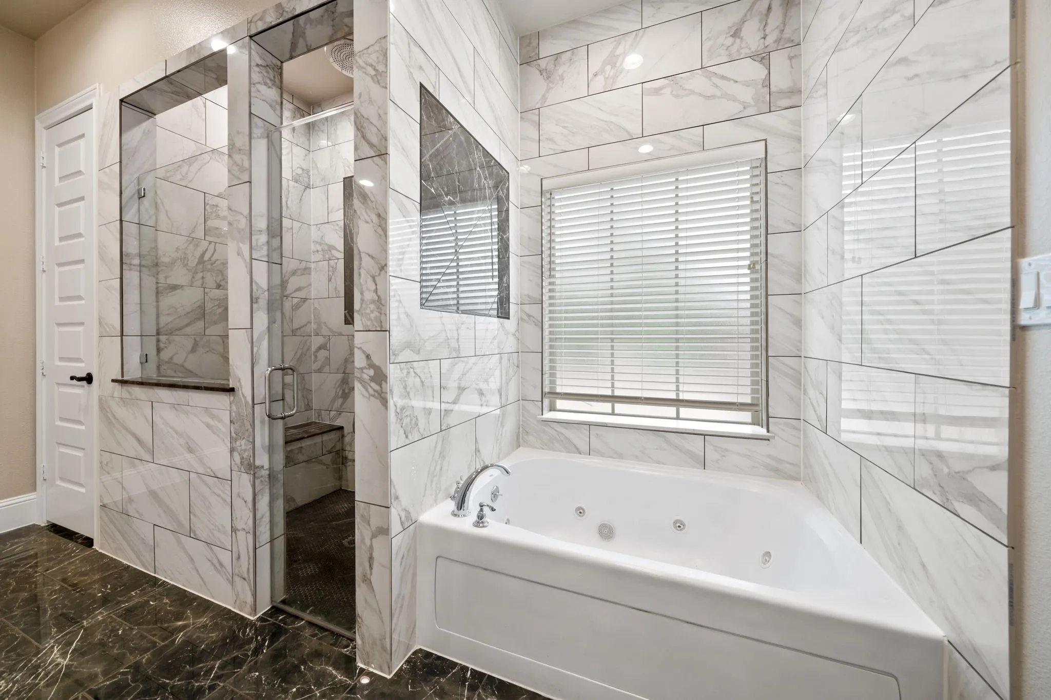 Single Family Residence For Sale in Hunt County , 2104 Wellington Street, Greenville, Texas 75401, 3 Bedroom, 3 Bathroom, 2 Garage spaces, 2,068 Sqft, built in 2019, mls#21241447, Real Estate Agent in Greenville, Homes For Sale in Hunt county, Homes For Sale in Greenville, Realtor in Greenville Texas, Real Estate Brokerage Independent Realty Texas, Luminita Cordes Realtor