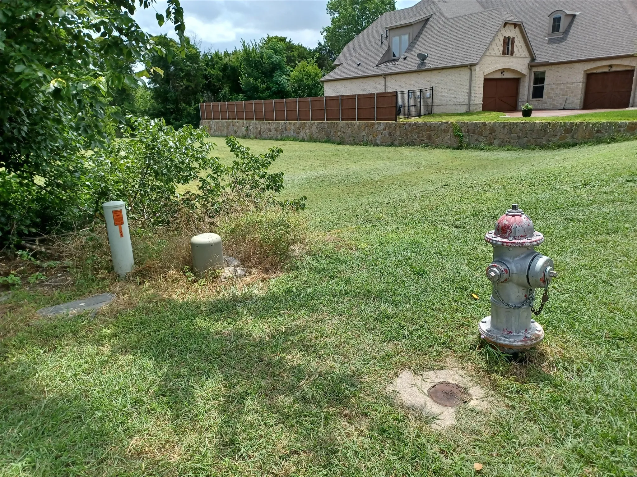 Unimproved Land For Sale in Dallas County , 934 Beverly Circle, Cedar Hill, Texas 75104, 0, 0, Garage spaces, 0 Sqft, built in 0, mls#21249626, Real Estate Agent in Cedar Hill, Homes For Sale in Dallas county, Homes For Sale in Cedar Hill, Realtor in Cedar Hill Texas, Real Estate Brokerage Independent Realty Texas, Luminita Cordes Realtor