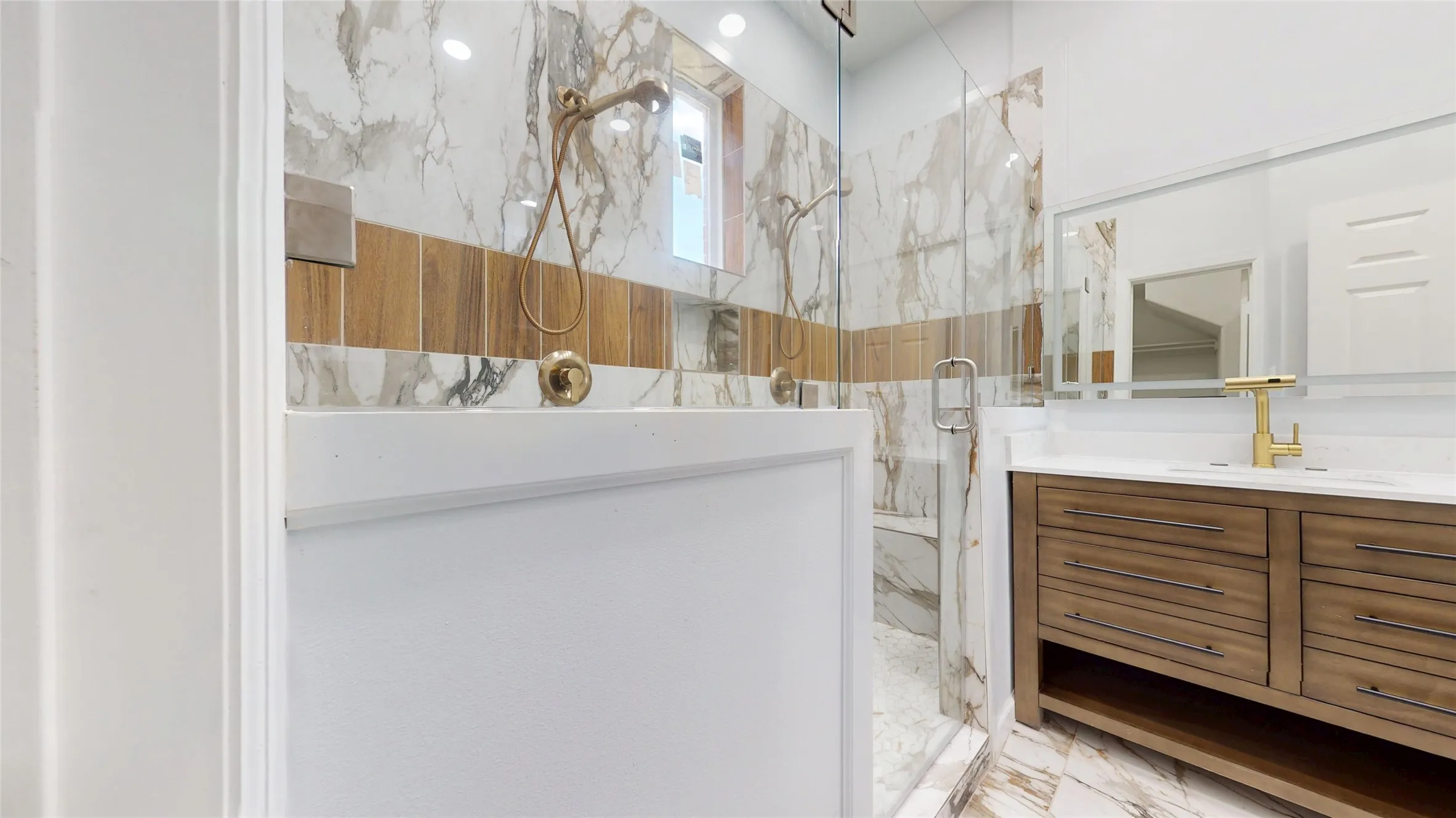 Single Family Residence For Sale in Dallas County , 14800 Broadview Drive, Balch Springs, Texas 75180, 5 Bedroom, 3 Bathroom, 2 Garage spaces, 3,223 Sqft, built in 2026, New Construction - Complete, mls#21249346, Real Estate Agent in Balch Springs, Homes For Sale in Dallas county, Homes For Sale in Balch Springs, Realtor in Balch Springs Texas, Real Estate Brokerage Independent Realty Texas, Luminita Cordes Realtor