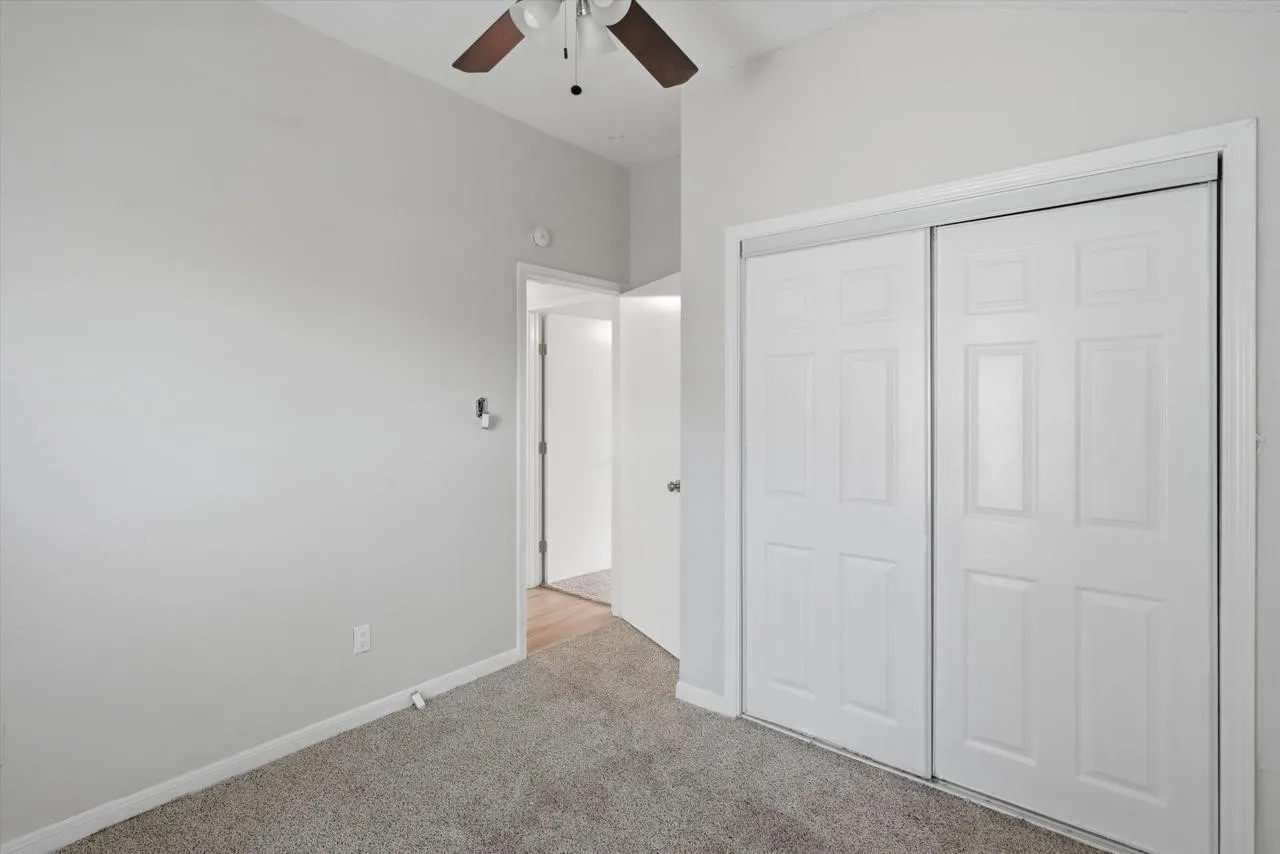 Single Family Residence For Sale in Tarrant County , 6816 Fire Hill Drive, Fort Worth, Texas 76137, 3 Bedroom, 2 Bathroom, 2 Garage spaces, 1,462 Sqft, built in 1984, mls#21240068, Real Estate Agent in Fort Worth, Homes For Sale in Tarrant county, Homes For Sale in Fort Worth, Realtor in Fort Worth Texas, Real Estate Brokerage Independent Realty Texas, Luminita Cordes Realtor