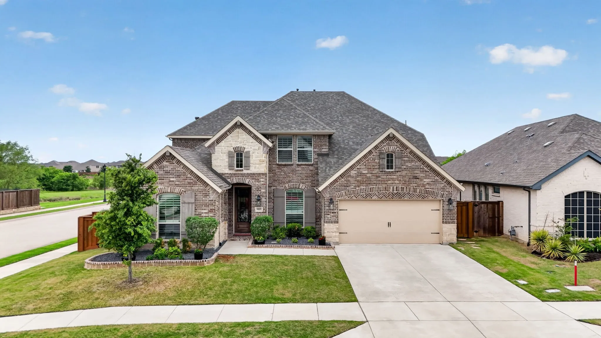 This home has a 3 car TANDEM garage