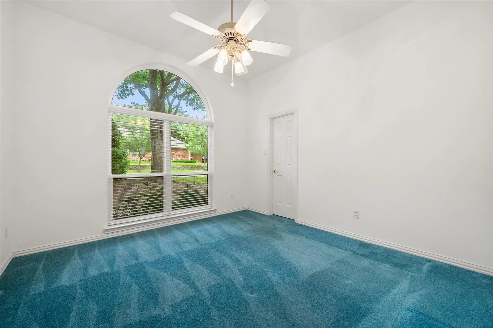 Secondary bedroom with walk-in closet