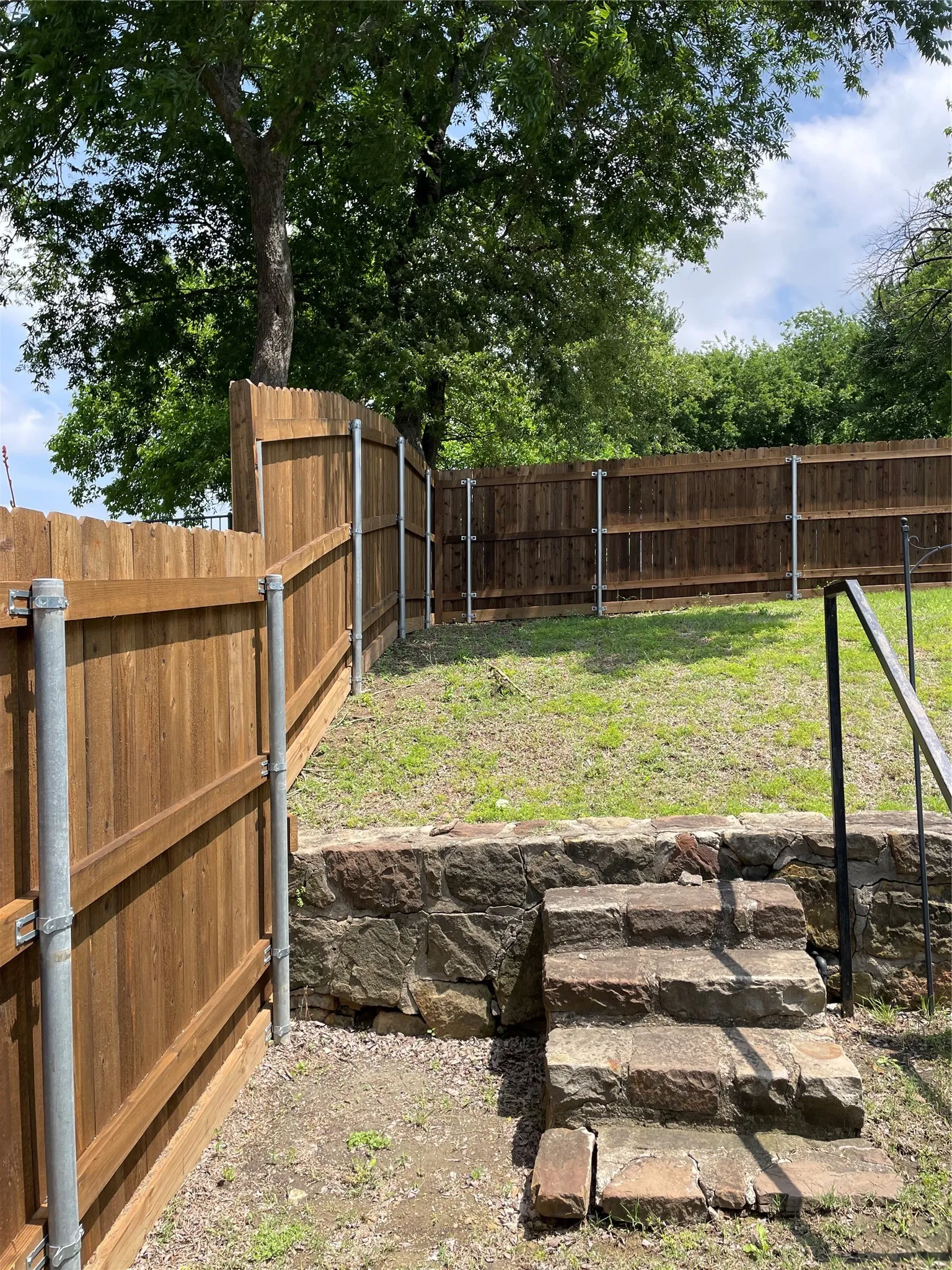 Single Family Residence For Rent in Rockwall County , 2750 Fern Valley Lane, Rockwall, Texas 75087, 4 Bedrooms, 2 Bathrooms, 2 Garage spaces, 1,923 Sqft, built in 2005, Preowned, Price $2,400, mls#21249591, Real Estate Agent in Rockwall, Homes For Rent in Rockwall county, Homes For Rent in Rockwall, Realtor in Rockwall Texas, Real Estate Brokerage Independent Realty Texas, Luminita Cordes Realtor