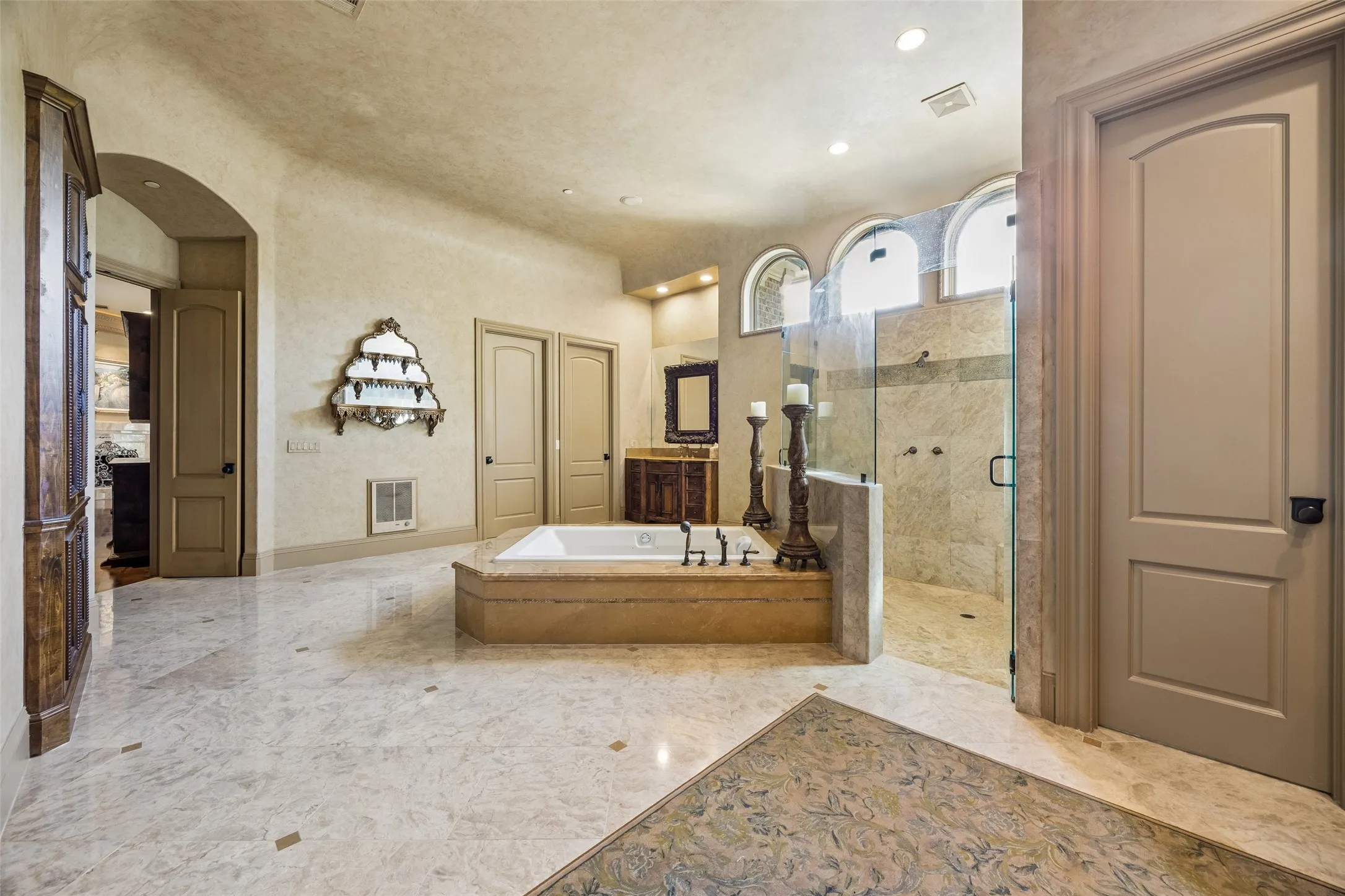 Single Family Residence For Sale in Denton County , 6416 Old Gate Road, Plano, Texas 75024, 6 Bedroom, 10 Bathroom, 5 Garage spaces, 14,636 Sqft, built in 2000, Preowned, mls#21246764, Real Estate Agent in Plano, Homes For Sale in Denton county, Homes For Sale in Plano, Realtor in Plano Texas, Real Estate Brokerage Independent Realty Texas, Luminita Cordes Realtor