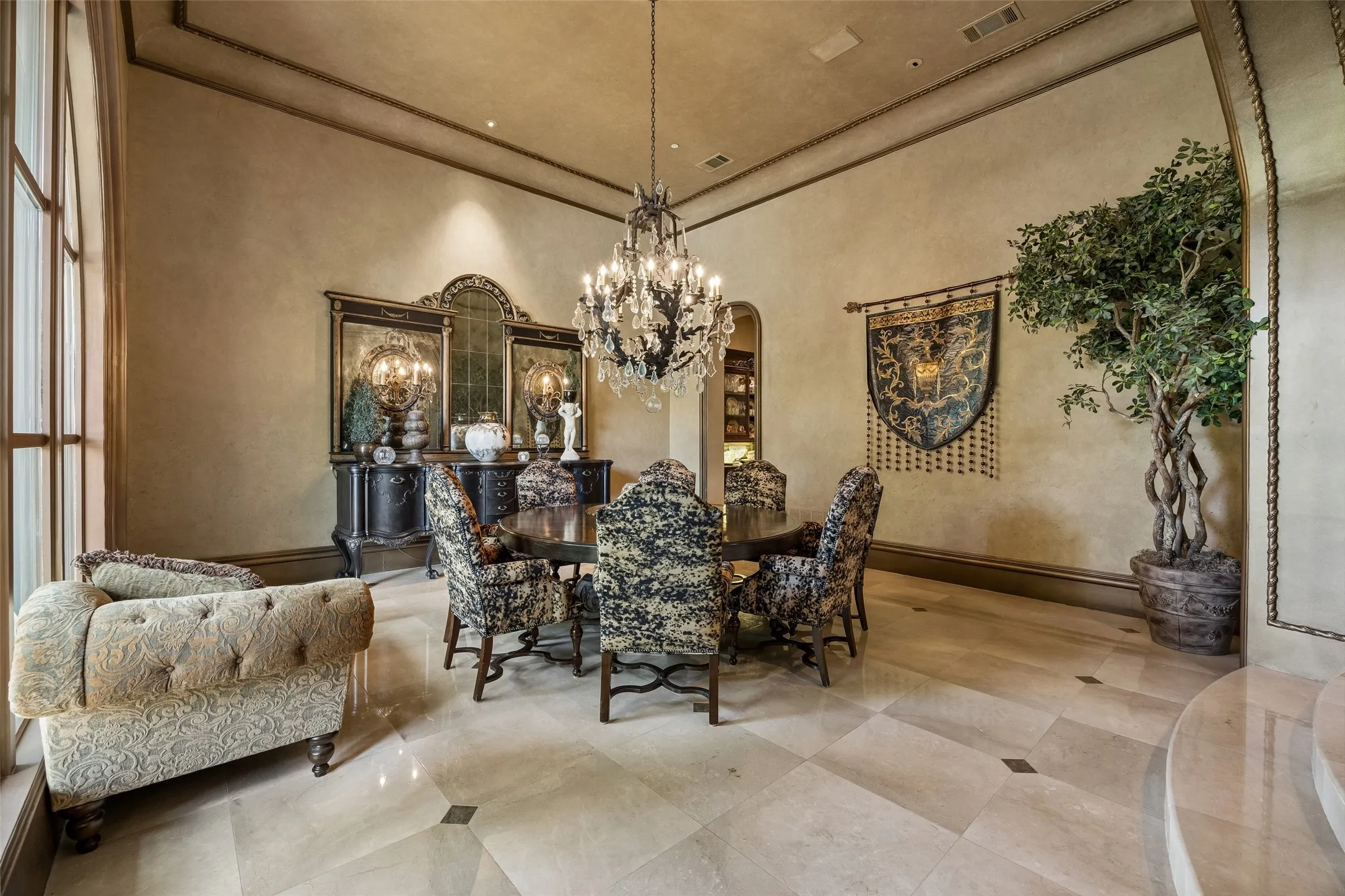 Single Family Residence For Sale in Denton County , 6416 Old Gate Road, Plano, Texas 75024, 6 Bedroom, 10 Bathroom, 5 Garage spaces, 14,636 Sqft, built in 2000, Preowned, mls#21246764, Real Estate Agent in Plano, Homes For Sale in Denton county, Homes For Sale in Plano, Realtor in Plano Texas, Real Estate Brokerage Independent Realty Texas, Luminita Cordes Realtor