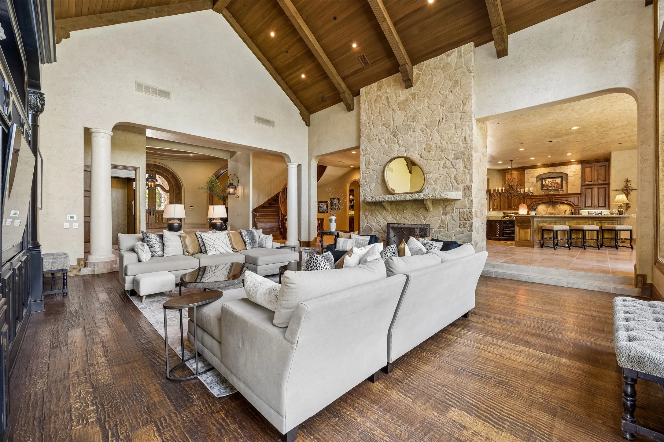Single Family Residence For Sale in Denton County , 6416 Old Gate Road, Plano, Texas 75024, 6 Bedroom, 10 Bathroom, 5 Garage spaces, 14,636 Sqft, built in 2000, Preowned, mls#21246764, Real Estate Agent in Plano, Homes For Sale in Denton county, Homes For Sale in Plano, Realtor in Plano Texas, Real Estate Brokerage Independent Realty Texas, Luminita Cordes Realtor