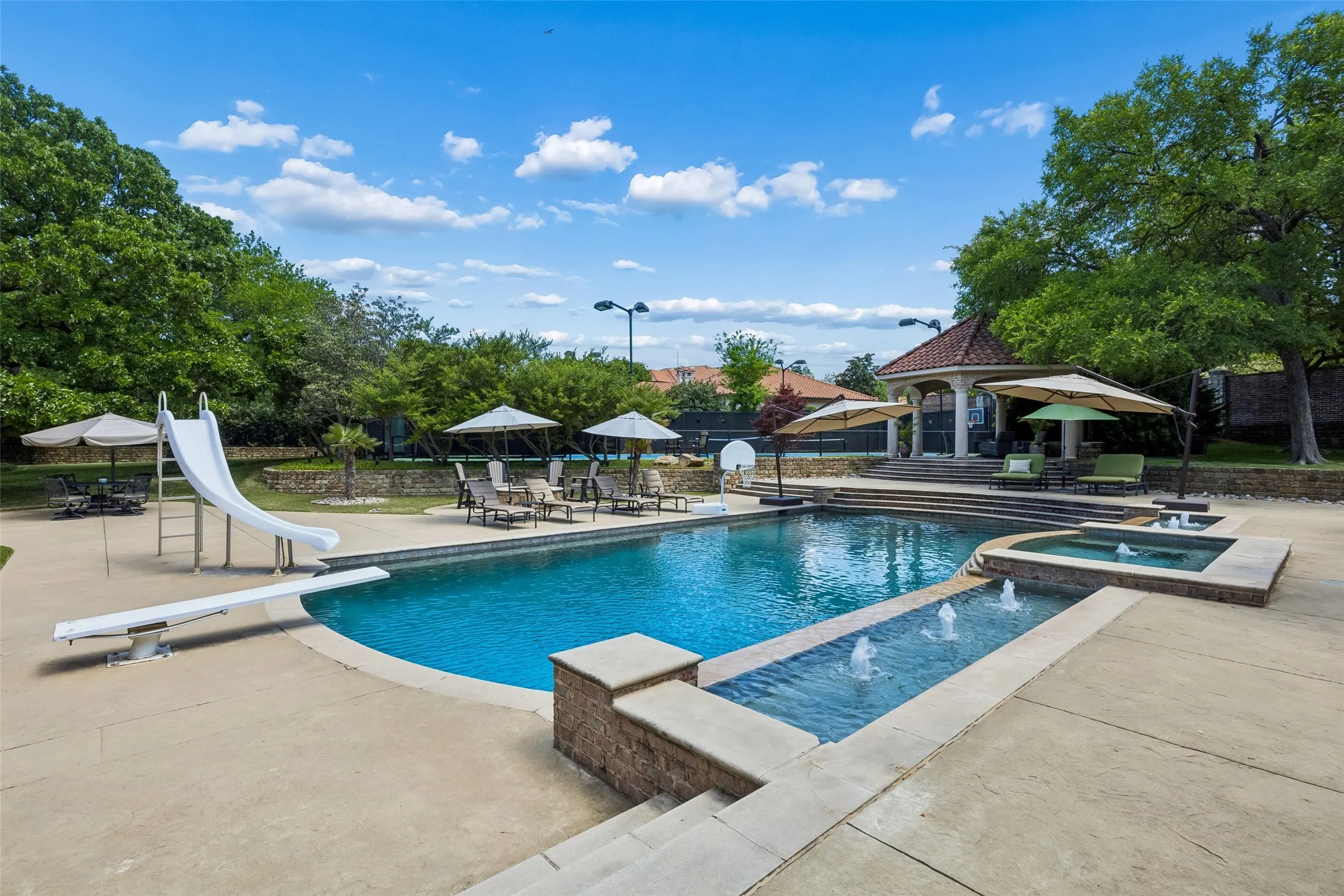 Single Family Residence For Sale in Denton County , 6416 Old Gate Road, Plano, Texas 75024, 6 Bedroom, 10 Bathroom, 5 Garage spaces, 14,636 Sqft, built in 2000, Preowned, mls#21246764, Real Estate Agent in Plano, Homes For Sale in Denton county, Homes For Sale in Plano, Realtor in Plano Texas, Real Estate Brokerage Independent Realty Texas, Luminita Cordes Realtor