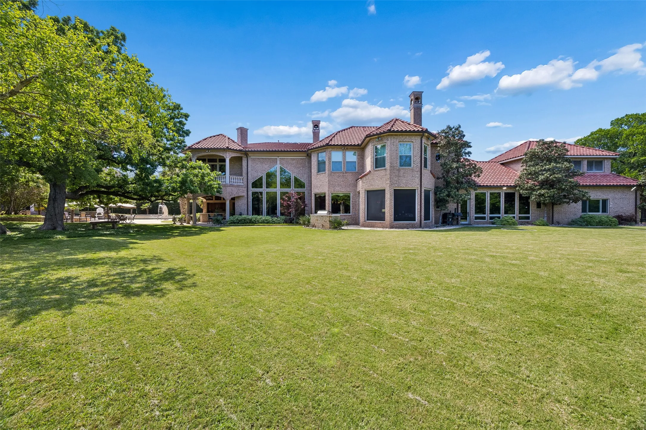 Single Family Residence For Sale in Denton County , 6416 Old Gate Road, Plano, Texas 75024, 6 Bedroom, 10 Bathroom, 5 Garage spaces, 14,636 Sqft, built in 2000, Preowned, mls#21246764, Real Estate Agent in Plano, Homes For Sale in Denton county, Homes For Sale in Plano, Realtor in Plano Texas, Real Estate Brokerage Independent Realty Texas, Luminita Cordes Realtor