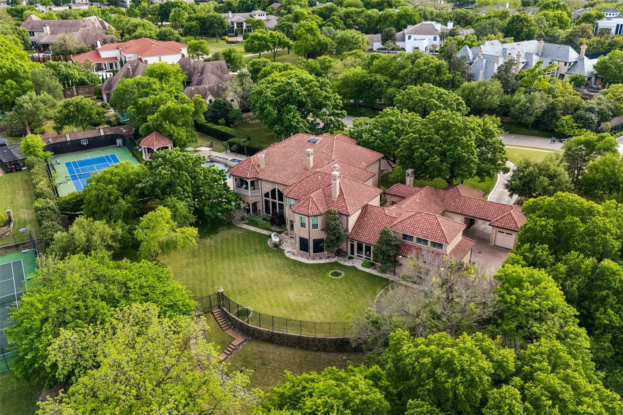 Single Family Residence For Sale in Denton County , 6416 Old Gate Road, Plano, Texas 75024, 6 Bedroom, 10 Bathroom, 5 Garage spaces, 14,636 Sqft, built in 2000, Preowned, mls#21246764, Real Estate Agent in Plano, Homes For Sale in Denton county, Homes For Sale in Plano, Realtor in Plano Texas, Real Estate Brokerage Independent Realty Texas, Luminita Cordes Realtor