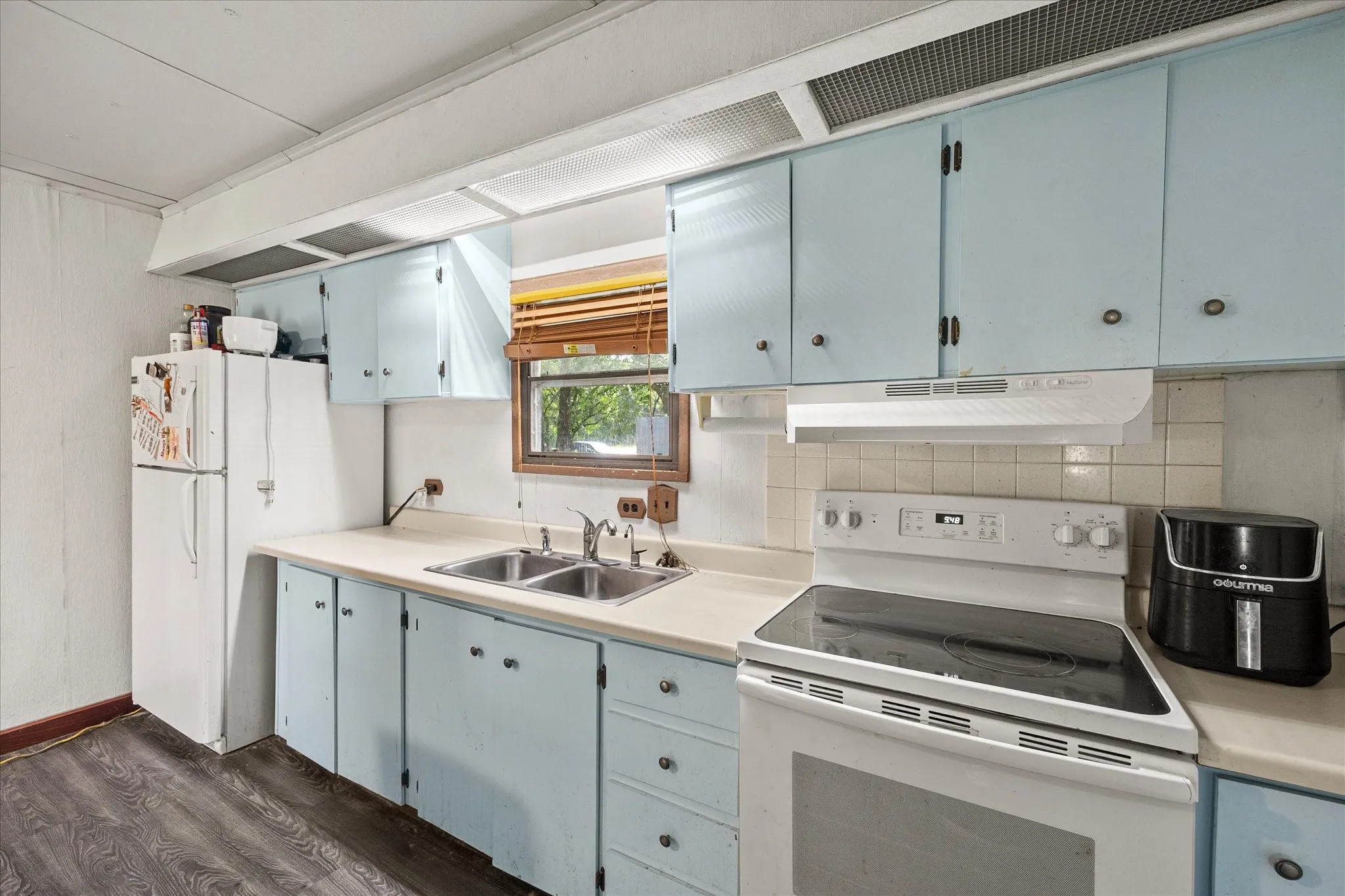 Mobile Home For Sale in Hunt County , 5429 Fm 2874, Commerce, Texas 75428, 2 Bedroom, 2 Bathroom, Garage spaces, 924 Sqft, built in 1970, Preowned, mls#21242026, Real Estate Agent in Commerce, Homes For Sale in Hunt county, Homes For Sale in Commerce, Realtor in Commerce Texas, Real Estate Brokerage Independent Realty Texas, Luminita Cordes Realtor