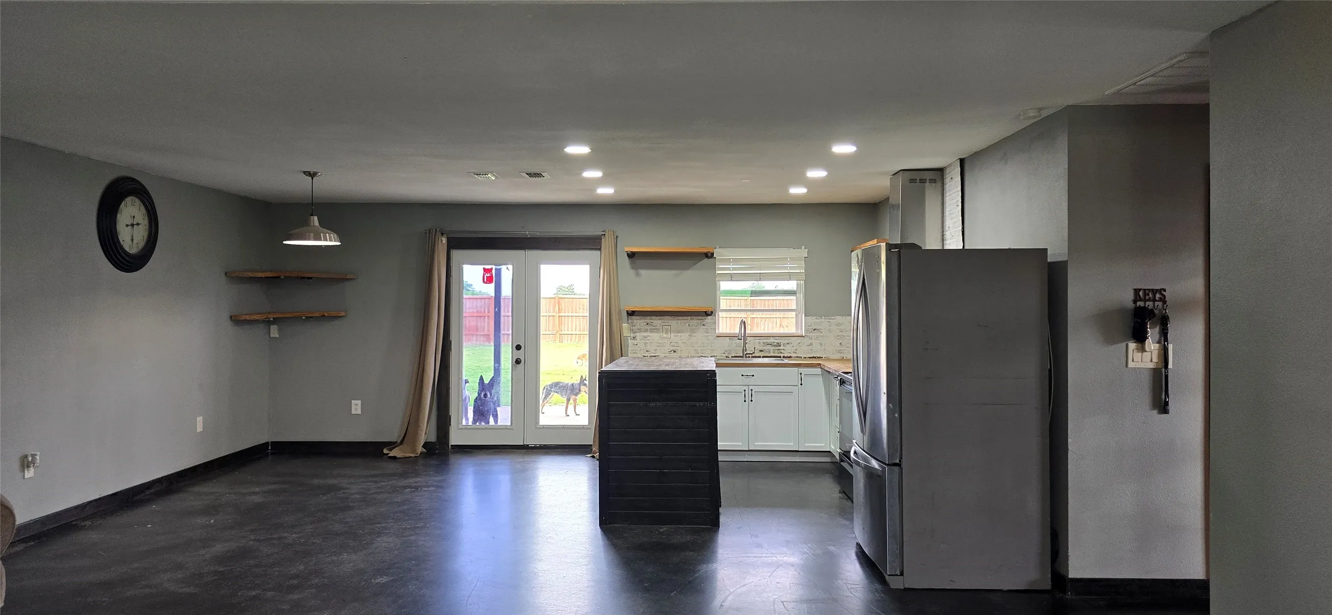Single Family Residence For Sale in Rains County , 1410 Rs County Road 1235, Point, Texas 75472, 2 Bedroom, 2 Bathroom, 2 Garage spaces, 1,440 Sqft, built in 2022, mls#21249315, Real Estate Agent in Point, Homes For Sale in Rains county, Homes For Sale in Point, Realtor in Point Texas, Real Estate Brokerage Independent Realty Texas, Luminita Cordes Realtor