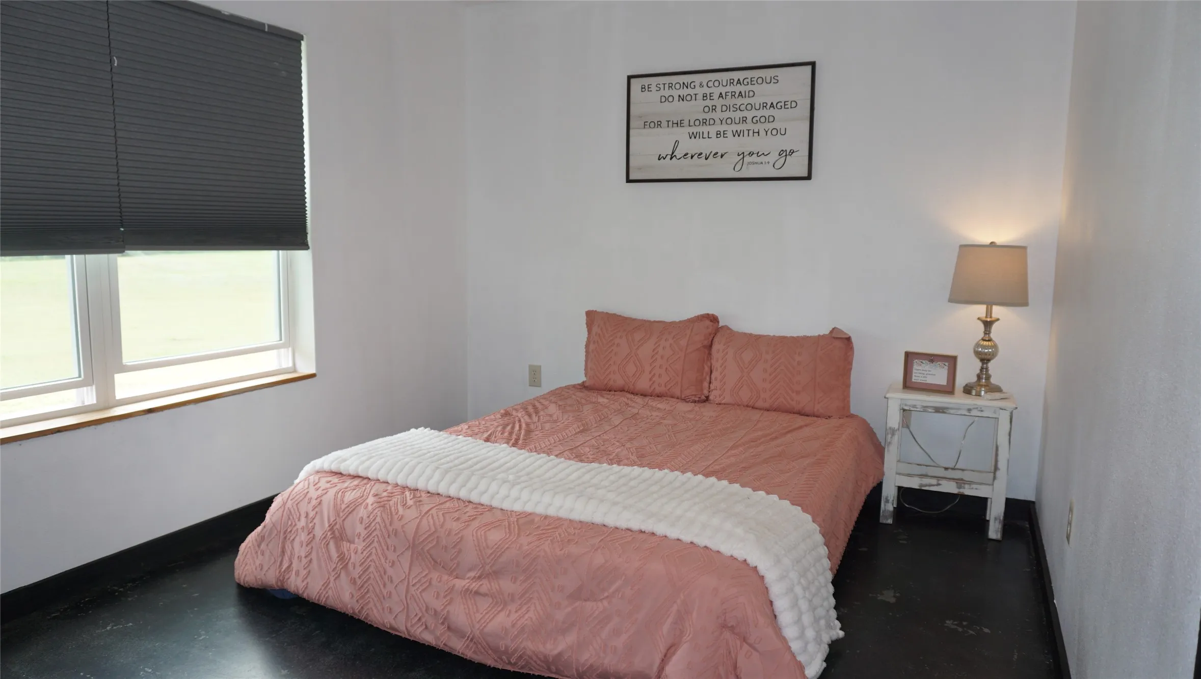 Single Family Residence For Sale in Rains County , 1410 Rs County Road 1235, Point, Texas 75472, 2 Bedroom, 2 Bathroom, 2 Garage spaces, 1,440 Sqft, built in 2022, mls#21249315, Real Estate Agent in Point, Homes For Sale in Rains county, Homes For Sale in Point, Realtor in Point Texas, Real Estate Brokerage Independent Realty Texas, Luminita Cordes Realtor