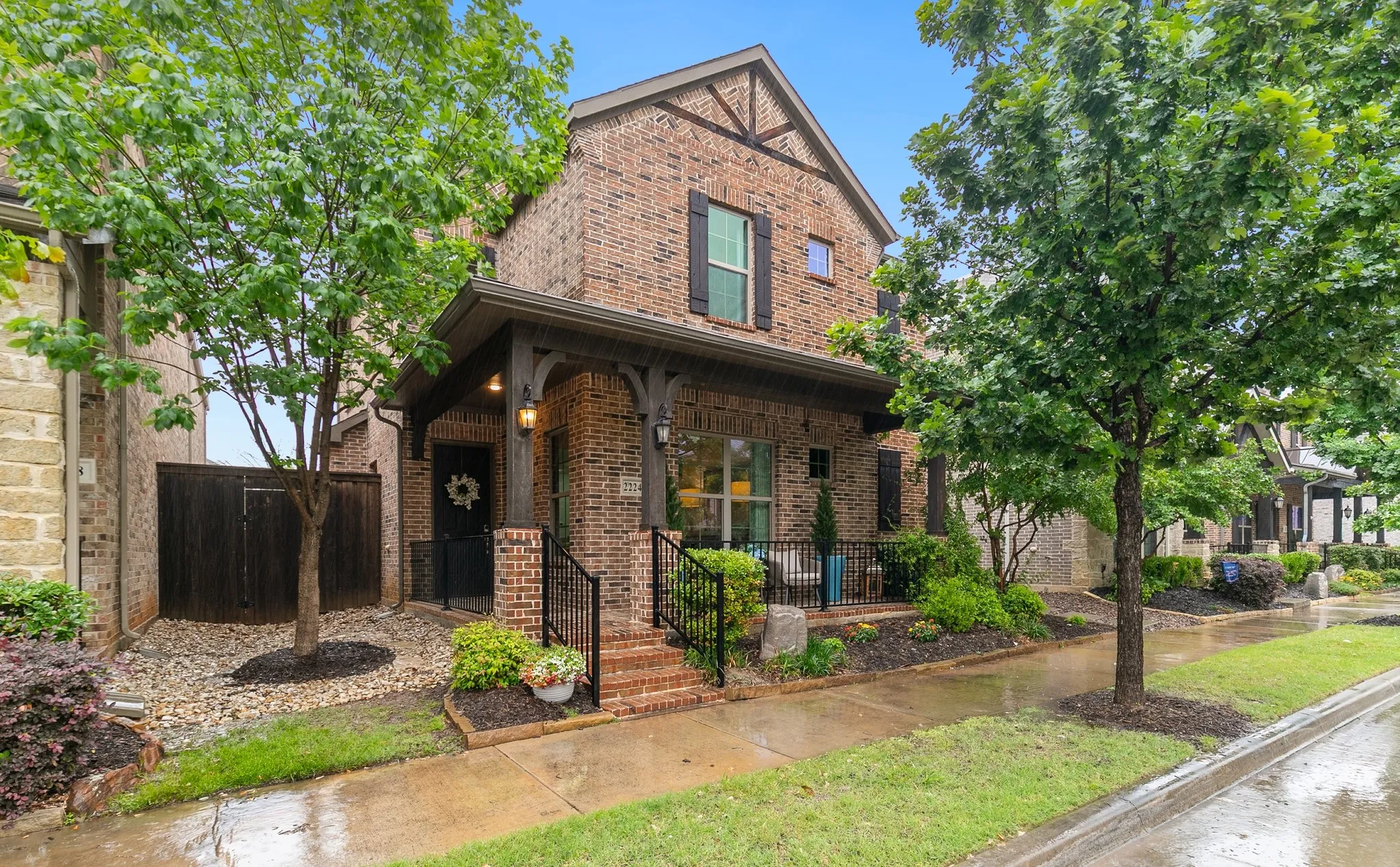 Single Family Residence For Sale in Denton County , 2224 7th Avenue, Flower Mound, Texas 75028, 4 Bedroom, 4 Bathroom, 2 Garage spaces, 2,833 Sqft, built in 2018, Preowned, mls#21227563, Real Estate Agent in Flower Mound, Homes For Sale in Denton county, Homes For Sale in Flower Mound, Realtor in Flower Mound Texas, Real Estate Brokerage Independent Realty Texas, Luminita Cordes Realtor