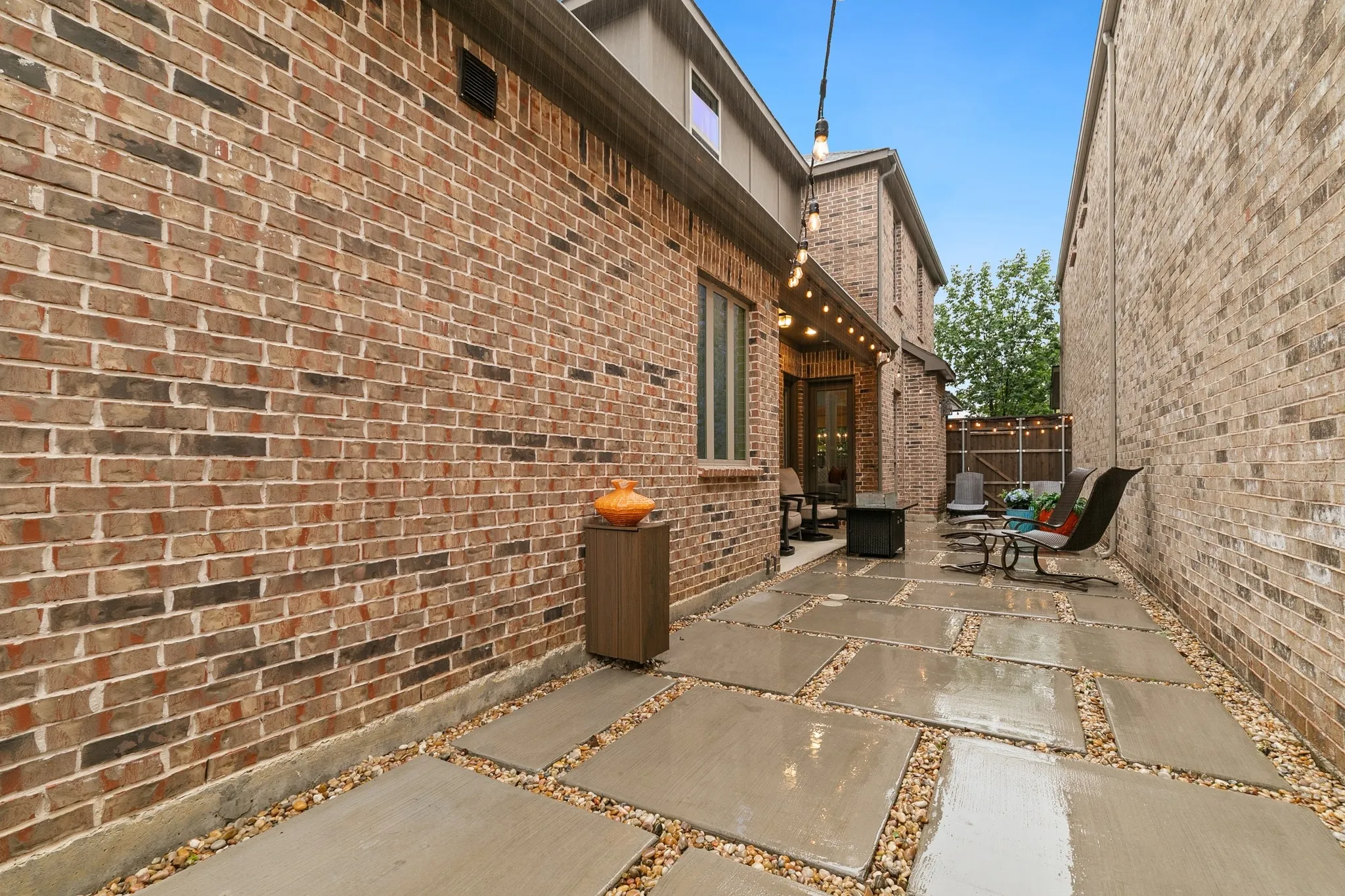Single Family Residence For Sale in Denton County , 2224 7th Avenue, Flower Mound, Texas 75028, 4 Bedroom, 4 Bathroom, 2 Garage spaces, 2,833 Sqft, built in 2018, Preowned, mls#21227563, Real Estate Agent in Flower Mound, Homes For Sale in Denton county, Homes For Sale in Flower Mound, Realtor in Flower Mound Texas, Real Estate Brokerage Independent Realty Texas, Luminita Cordes Realtor