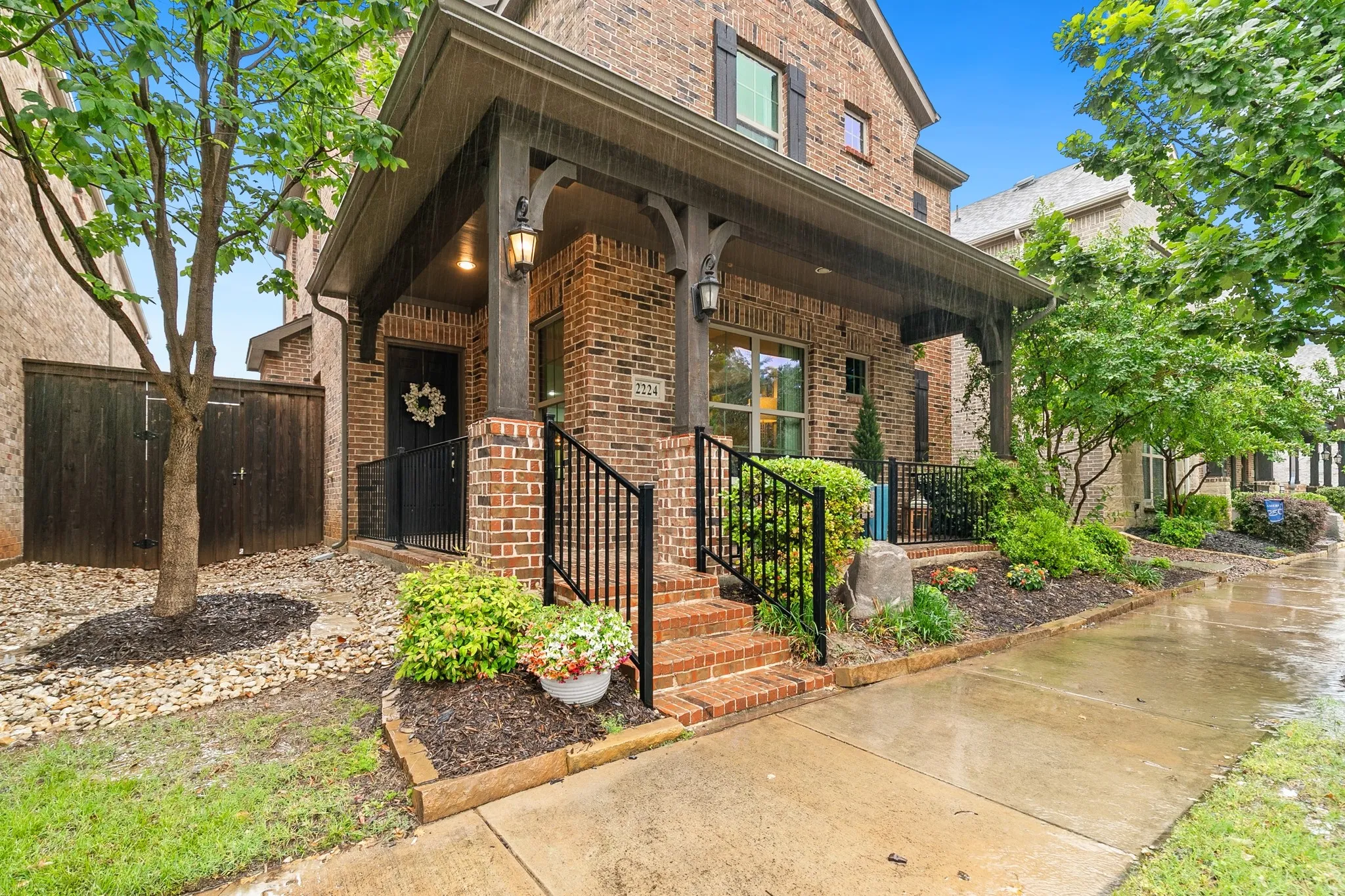 Single Family Residence For Sale in Denton County , 2224 7th Avenue, Flower Mound, Texas 75028, 4 Bedroom, 4 Bathroom, 2 Garage spaces, 2,833 Sqft, built in 2018, Preowned, mls#21227563, Real Estate Agent in Flower Mound, Homes For Sale in Denton county, Homes For Sale in Flower Mound, Realtor in Flower Mound Texas, Real Estate Brokerage Independent Realty Texas, Luminita Cordes Realtor