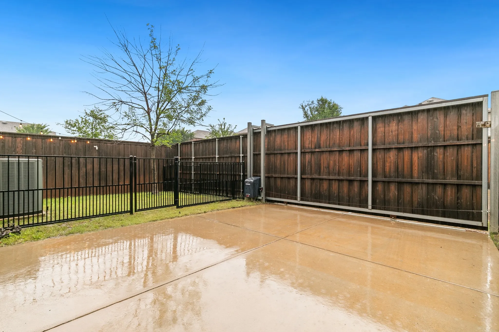 Single Family Residence For Sale in Denton County , 2224 7th Avenue, Flower Mound, Texas 75028, 4 Bedroom, 4 Bathroom, 2 Garage spaces, 2,833 Sqft, built in 2018, Preowned, mls#21227563, Real Estate Agent in Flower Mound, Homes For Sale in Denton county, Homes For Sale in Flower Mound, Realtor in Flower Mound Texas, Real Estate Brokerage Independent Realty Texas, Luminita Cordes Realtor