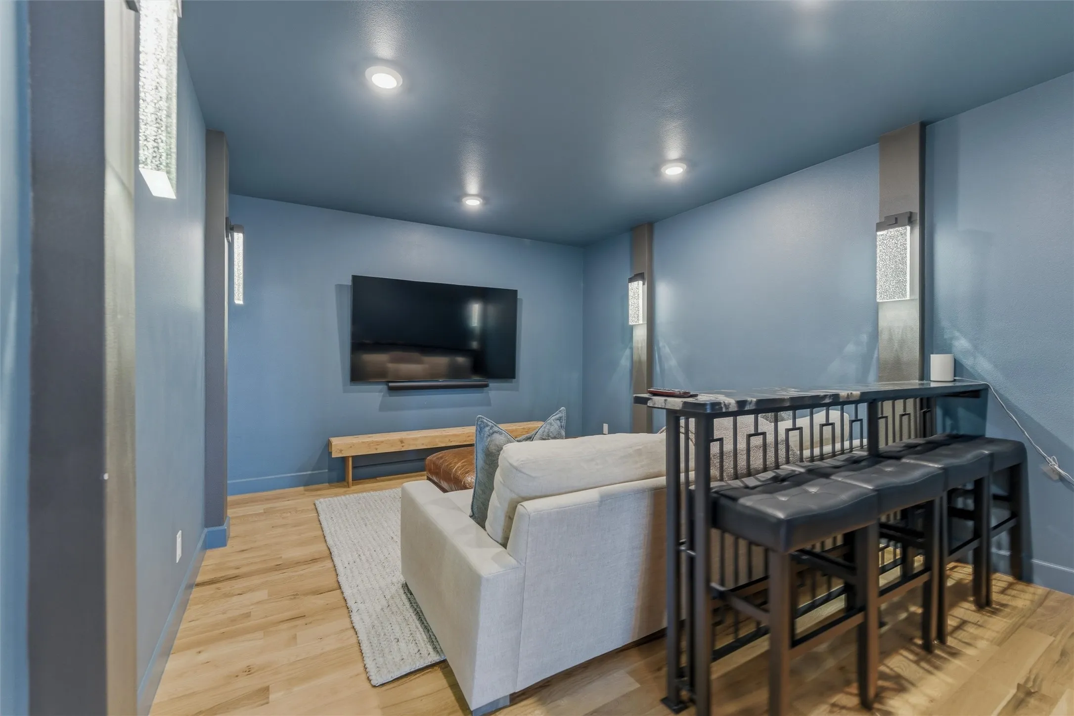 Single Family Residence For Sale in Parker County , 1899 Old Agnes Road, Weatherford, Texas 76088, 5 Bedroom, 5 Bathroom, 3 Garage spaces, 4,900 Sqft, built in 2022, Preowned, mls#21248460, Real Estate Agent in Weatherford, Homes For Sale in Parker county, Homes For Sale in Weatherford, Realtor in Weatherford Texas, Real Estate Brokerage Independent Realty Texas, Luminita Cordes Realtor