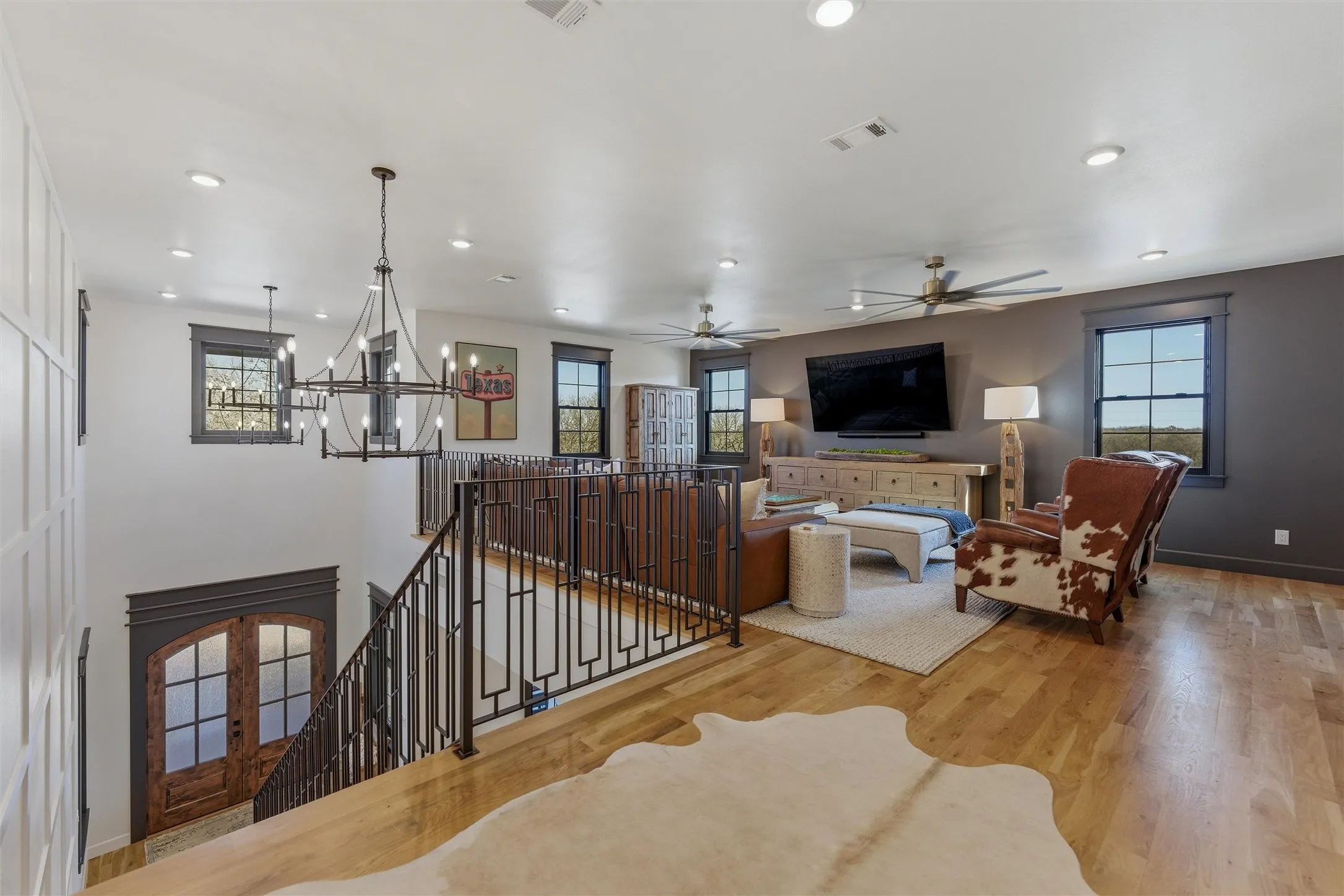 Single Family Residence For Sale in Parker County , 1899 Old Agnes Road, Weatherford, Texas 76088, 5 Bedroom, 5 Bathroom, 3 Garage spaces, 4,900 Sqft, built in 2022, Preowned, mls#21248460, Real Estate Agent in Weatherford, Homes For Sale in Parker county, Homes For Sale in Weatherford, Realtor in Weatherford Texas, Real Estate Brokerage Independent Realty Texas, Luminita Cordes Realtor