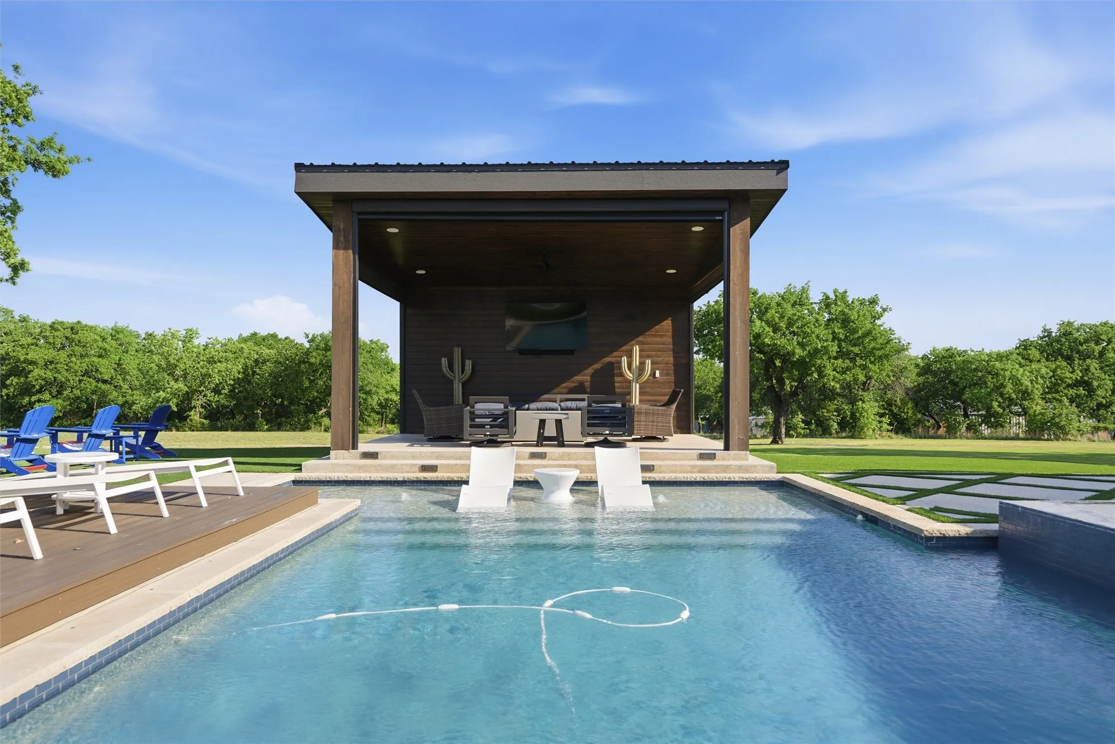 Single Family Residence For Sale in Parker County , 1899 Old Agnes Road, Weatherford, Texas 76088, 5 Bedroom, 5 Bathroom, 3 Garage spaces, 4,900 Sqft, built in 2022, Preowned, mls#21248460, Real Estate Agent in Weatherford, Homes For Sale in Parker county, Homes For Sale in Weatherford, Realtor in Weatherford Texas, Real Estate Brokerage Independent Realty Texas, Luminita Cordes Realtor