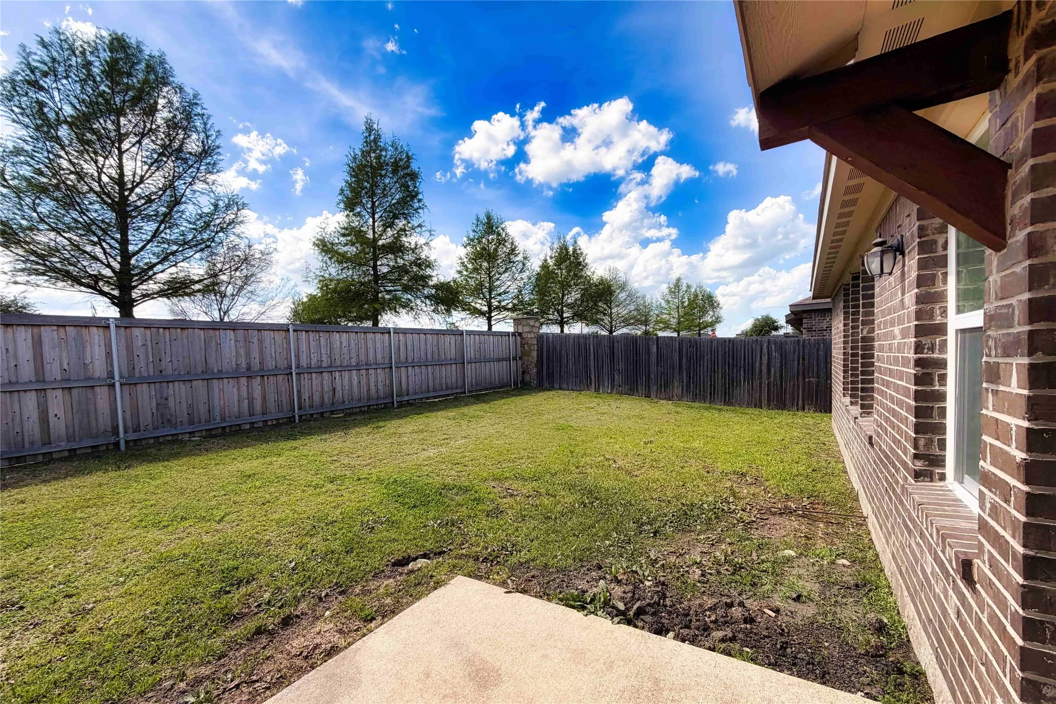 Single Family Residence For Sale in Kaufman County , 4485 Elderberry Street, Forney, Texas 75126, 4 Bedrooms, 2 Bathrooms, 2 Garage spaces, 2,168 Sqft, built in 2016, Price $278,000, mls#21249705, Real Estate Agent in Forney, Homes For Sale in Kaufman county, Homes For Sale in Forney, Realtor in Forney Texas, Real Estate Brokerage Independent Realty Texas, Luminita Cordes Realtor