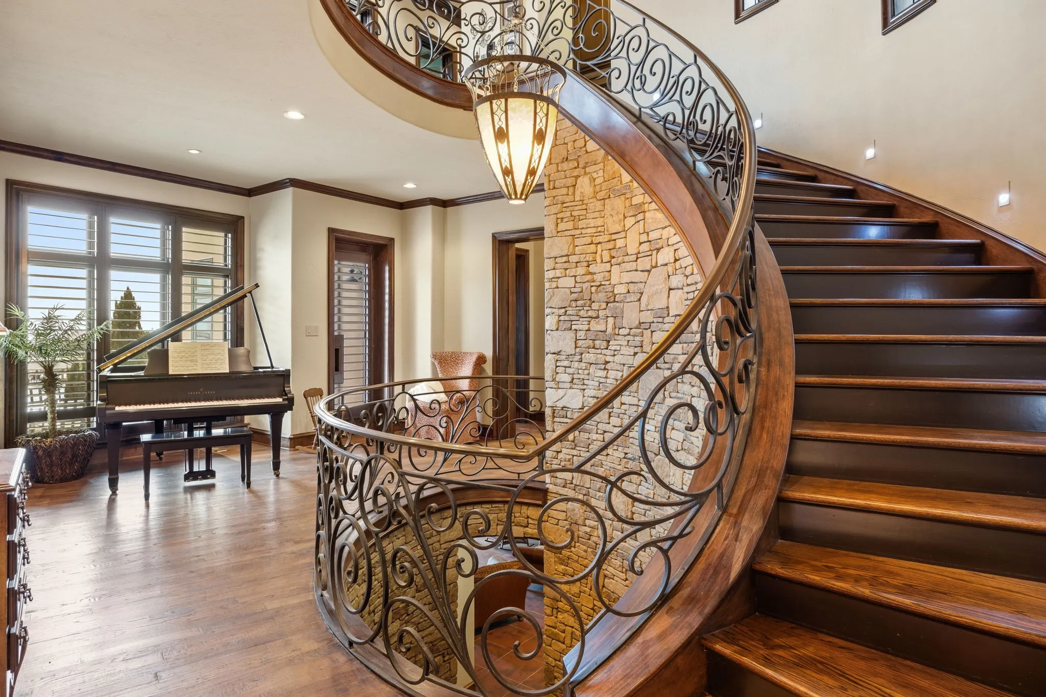 Single Family Residence For Sale in Rockwall County , 8 Meadowlake Drive, Heath, Texas 75032, 4 Bedroom, 8 Bathroom, 4 Garage spaces, 5,908 Sqft, built in 2009, Preowned, mls#21249503, Real Estate Agent in Heath, Homes For Sale in Rockwall county, Homes For Sale in Heath, Realtor in Heath Texas, Real Estate Brokerage Independent Realty Texas, Luminita Cordes Realtor