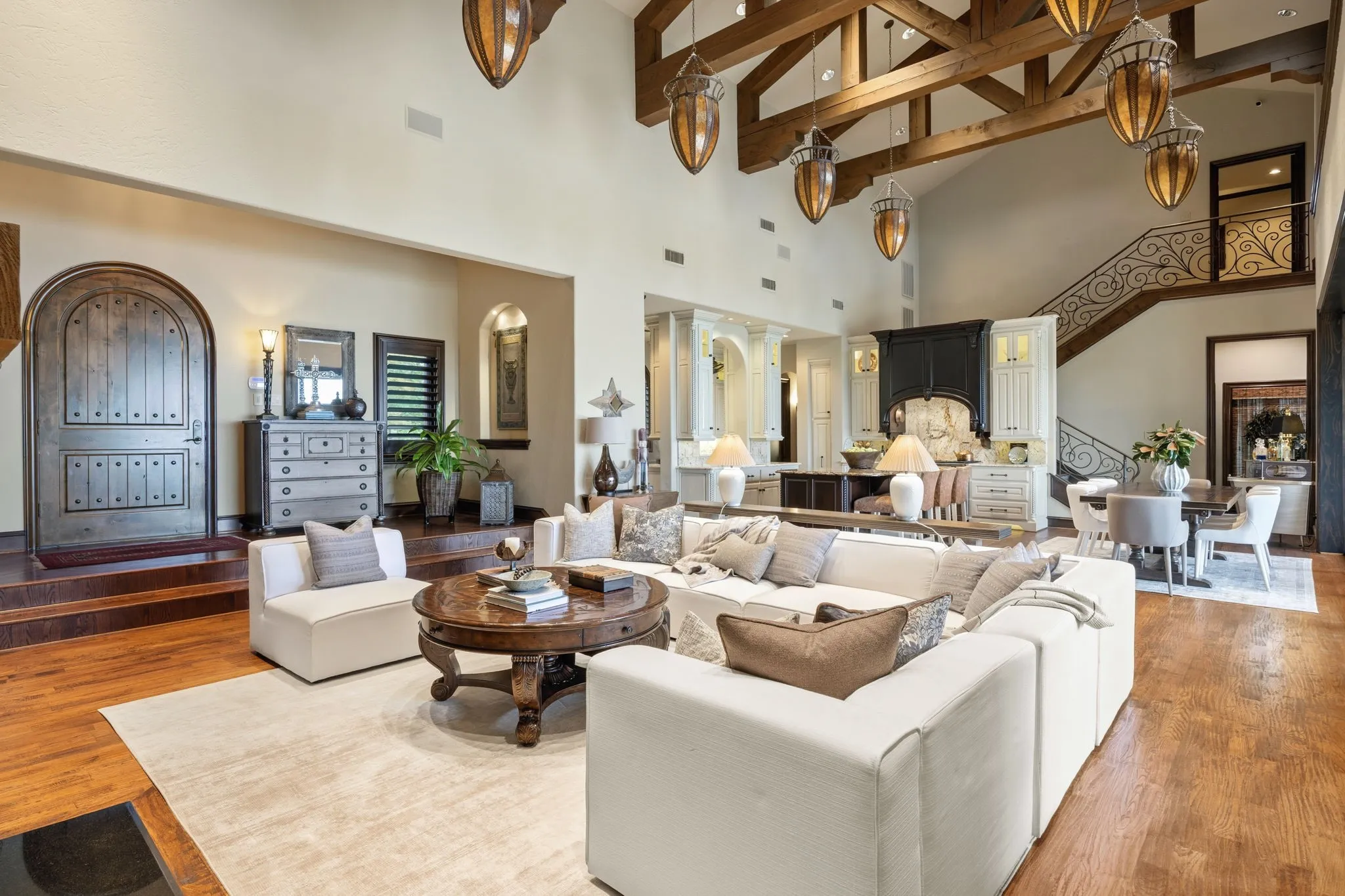 Single Family Residence For Sale in Rockwall County , 8 Meadowlake Drive, Heath, Texas 75032, 4 Bedroom, 8 Bathroom, 4 Garage spaces, 5,908 Sqft, built in 2009, Preowned, mls#21249503, Real Estate Agent in Heath, Homes For Sale in Rockwall county, Homes For Sale in Heath, Realtor in Heath Texas, Real Estate Brokerage Independent Realty Texas, Luminita Cordes Realtor