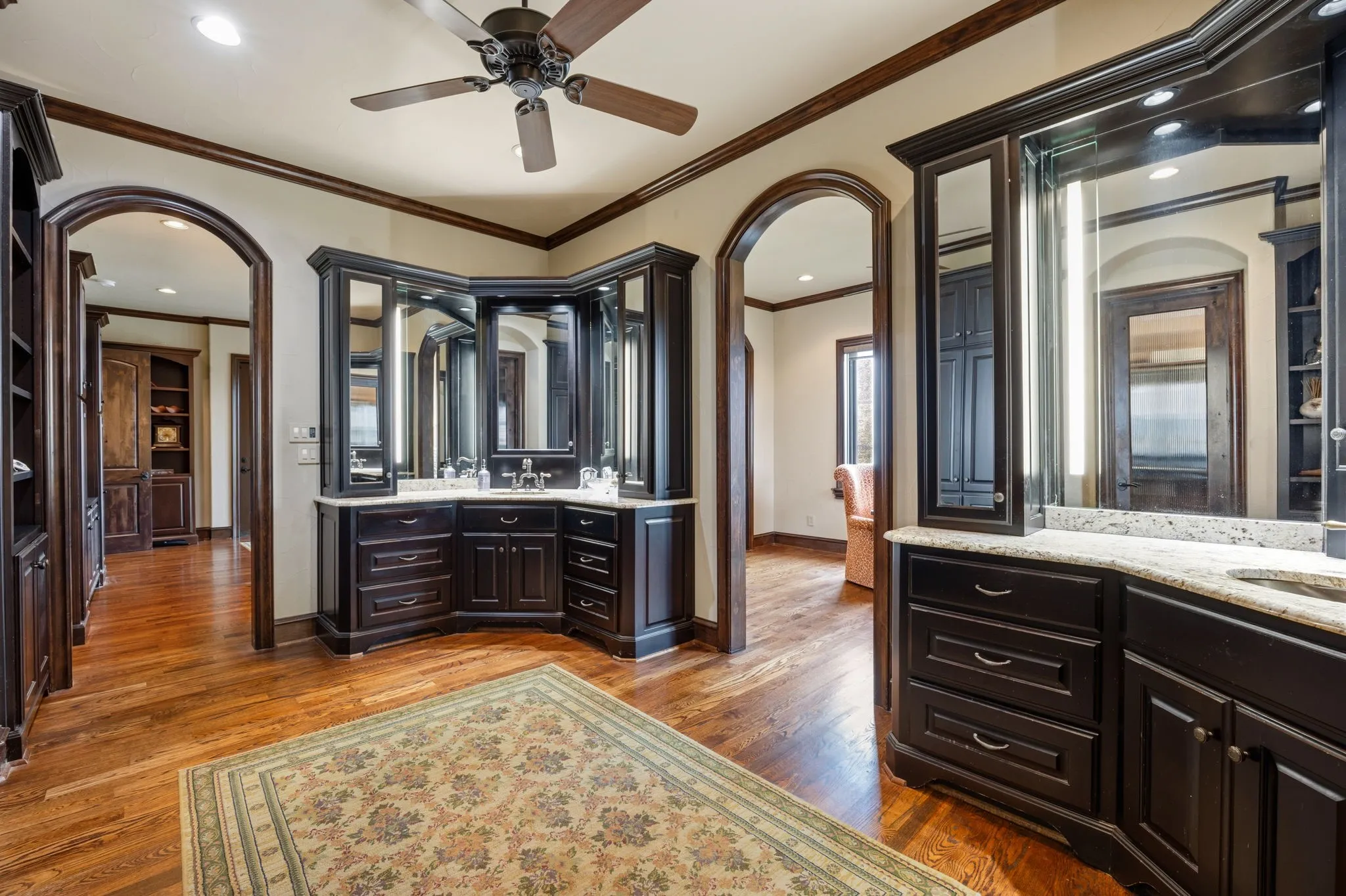 Single Family Residence For Sale in Rockwall County , 8 Meadowlake Drive, Heath, Texas 75032, 4 Bedroom, 8 Bathroom, 4 Garage spaces, 5,908 Sqft, built in 2009, Preowned, mls#21249503, Real Estate Agent in Heath, Homes For Sale in Rockwall county, Homes For Sale in Heath, Realtor in Heath Texas, Real Estate Brokerage Independent Realty Texas, Luminita Cordes Realtor