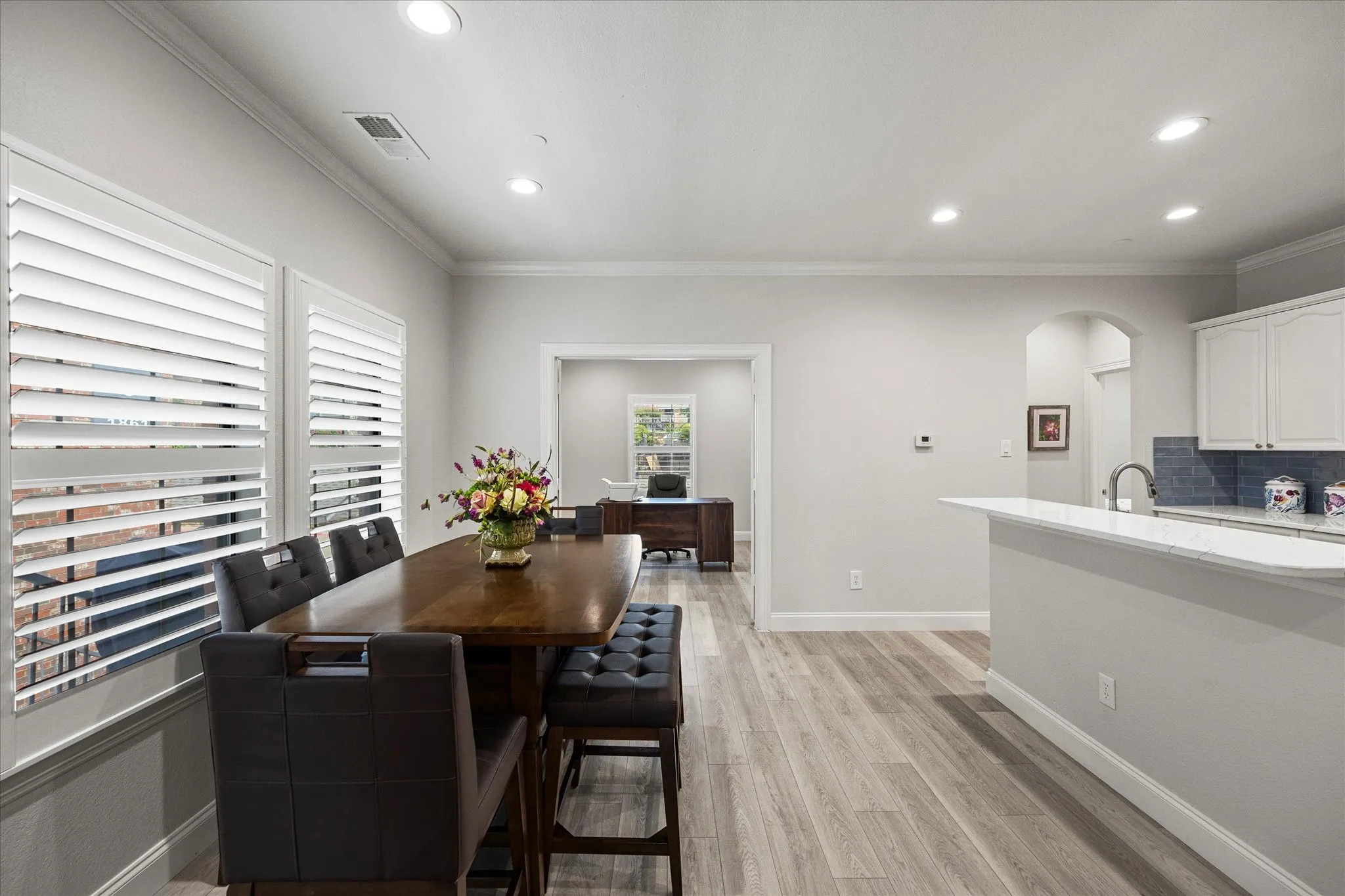 Condominium For Sale in Rockwall County , 1873 Signal Ridge Place, Rockwall, Texas 75032, 2 Bedroom, 2 Bathroom, Garage spaces, 1,405 Sqft, built in 2006, Preowned, mls#21240779, Real Estate Agent in Rockwall, Homes For Sale in Rockwall county, Homes For Sale in Rockwall, Realtor in Rockwall Texas, Real Estate Brokerage Independent Realty Texas, Luminita Cordes Realtor