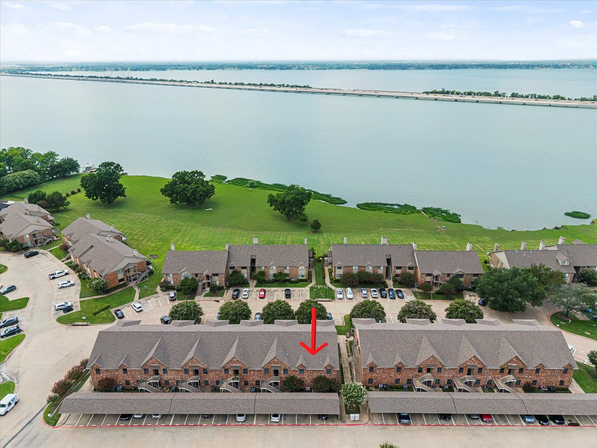 Condominium For Sale in Rockwall County , 1873 Signal Ridge Place, Rockwall, Texas 75032, 2 Bedroom, 2 Bathroom, Garage spaces, 1,405 Sqft, built in 2006, Preowned, mls#21240779, Real Estate Agent in Rockwall, Homes For Sale in Rockwall county, Homes For Sale in Rockwall, Realtor in Rockwall Texas, Real Estate Brokerage Independent Realty Texas, Luminita Cordes Realtor
