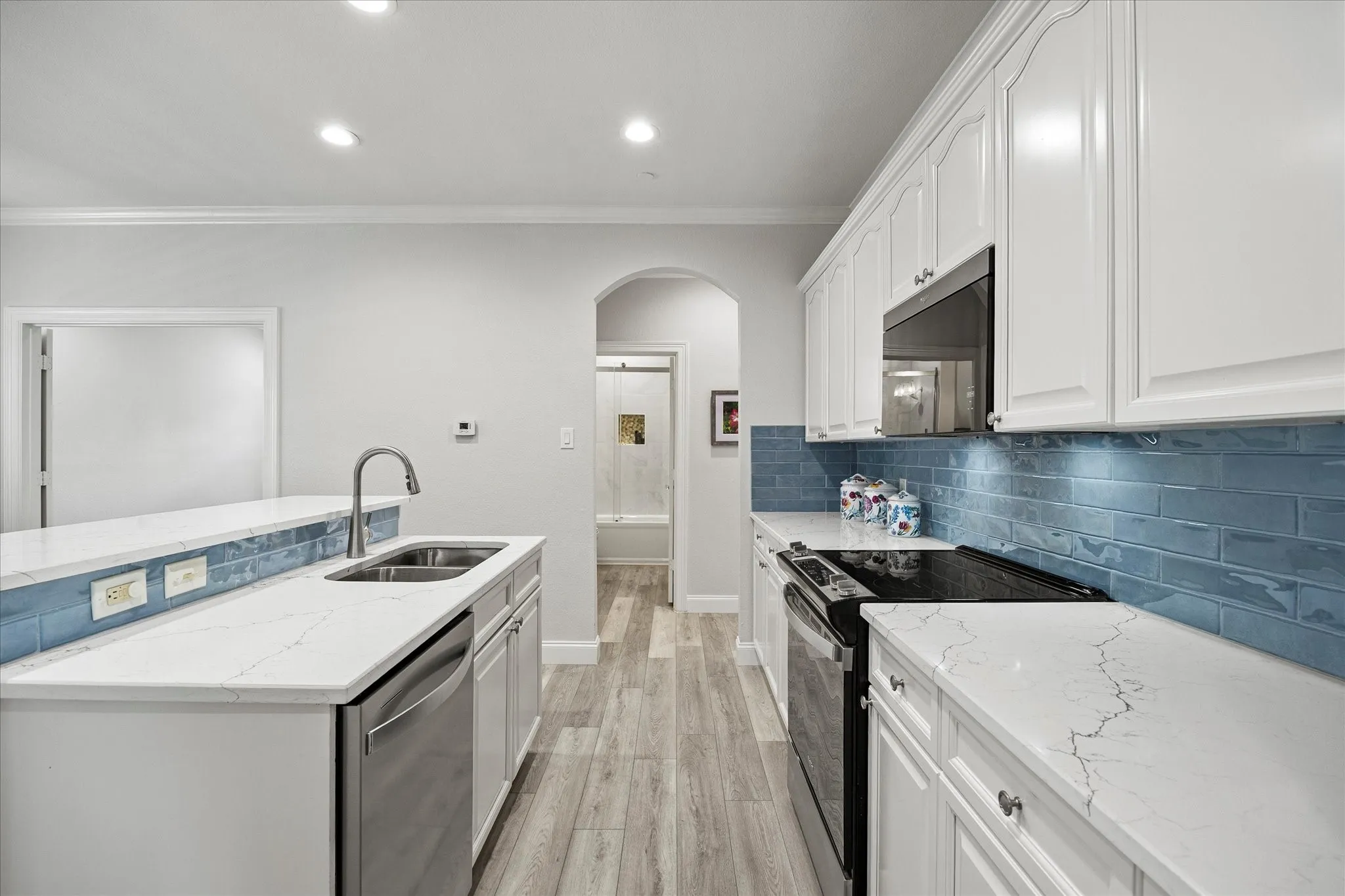 Condominium For Sale in Rockwall County , 1873 Signal Ridge Place, Rockwall, Texas 75032, 2 Bedroom, 2 Bathroom, Garage spaces, 1,405 Sqft, built in 2006, Preowned, mls#21240779, Real Estate Agent in Rockwall, Homes For Sale in Rockwall county, Homes For Sale in Rockwall, Realtor in Rockwall Texas, Real Estate Brokerage Independent Realty Texas, Luminita Cordes Realtor