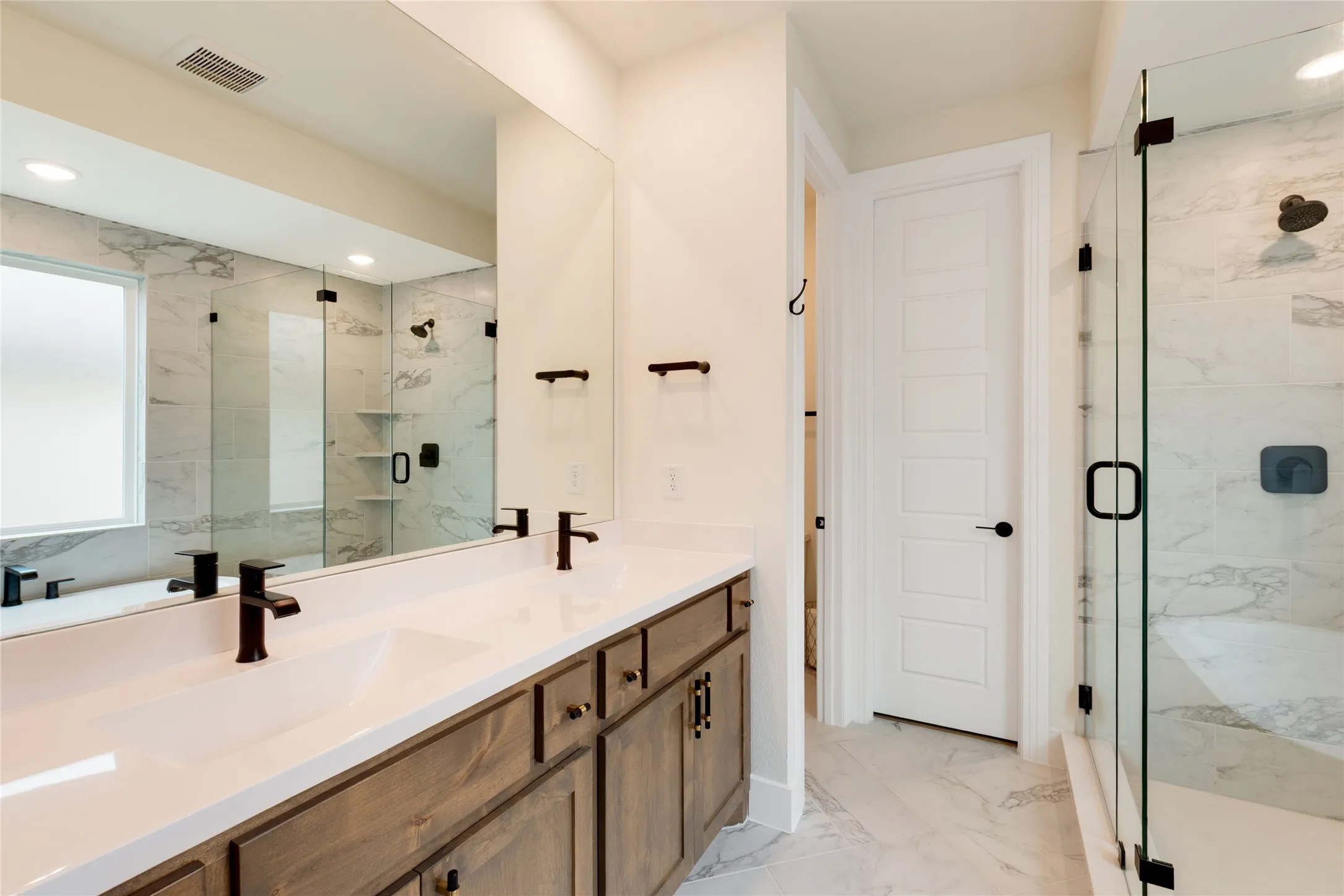 Dual Sinks