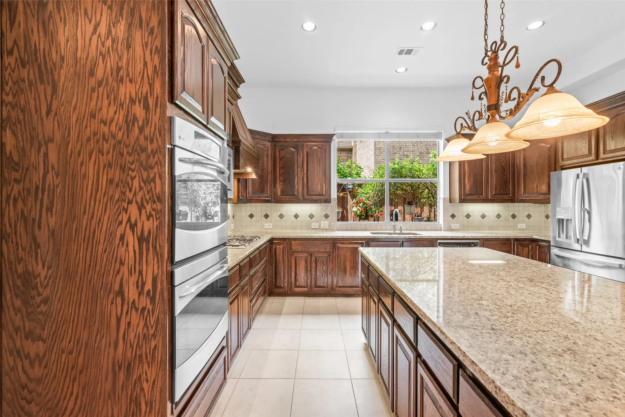 Single Family Residence For Sale in Collin County , 4568 Kentucky Drive, Plano, Texas 75024, 4 Bedroom, 5 Bathroom, 3 Garage spaces, 4,709 Sqft, built in 2006, mls#21249886, Real Estate Agent in Plano, Homes For Sale in Collin county, Homes For Sale in Plano, Realtor in Plano Texas, Real Estate Brokerage Independent Realty Texas, Luminita Cordes Realtor