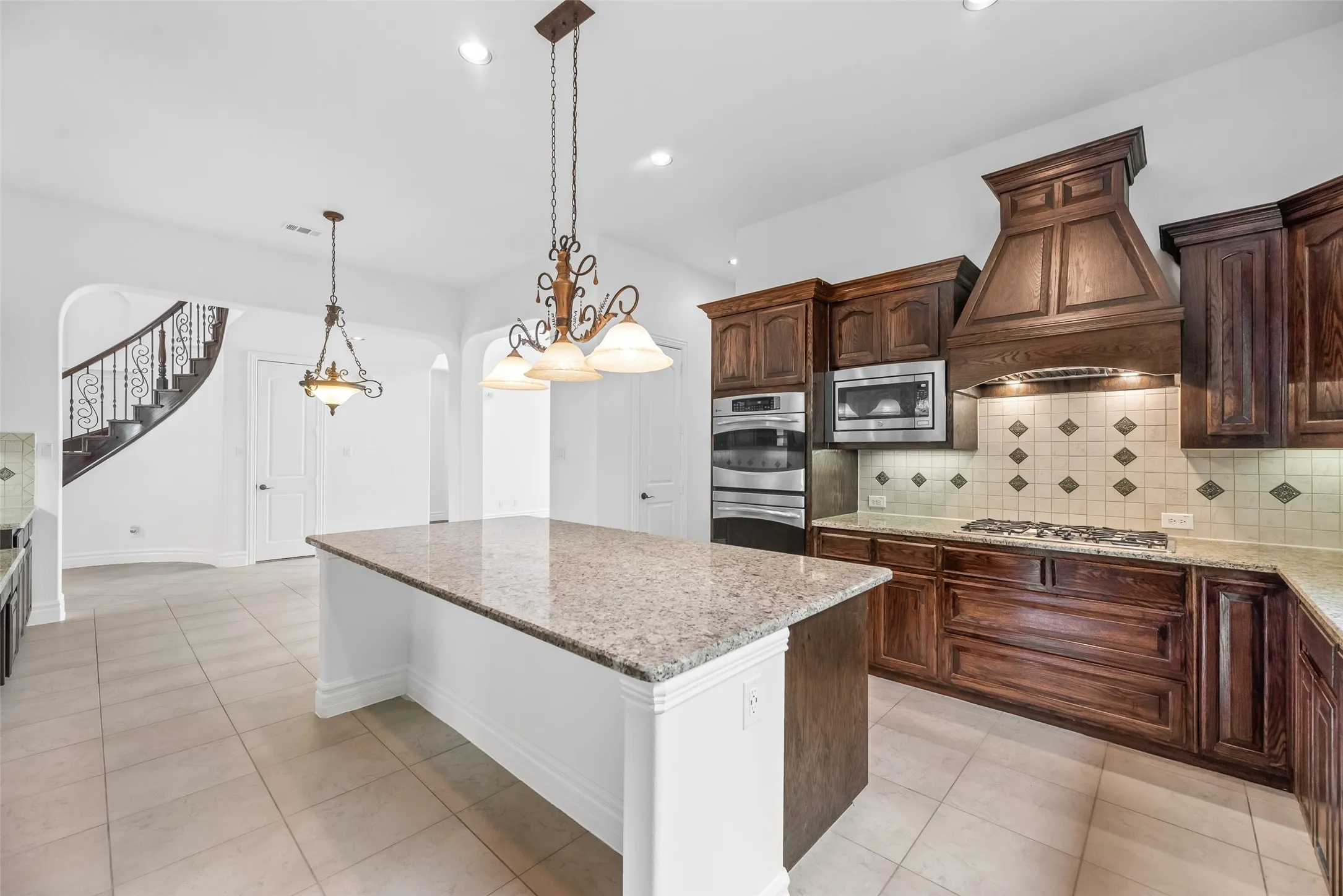 Single Family Residence For Sale in Collin County , 4568 Kentucky Drive, Plano, Texas 75024, 4 Bedroom, 5 Bathroom, 3 Garage spaces, 4,709 Sqft, built in 2006, mls#21249886, Real Estate Agent in Plano, Homes For Sale in Collin county, Homes For Sale in Plano, Realtor in Plano Texas, Real Estate Brokerage Independent Realty Texas, Luminita Cordes Realtor