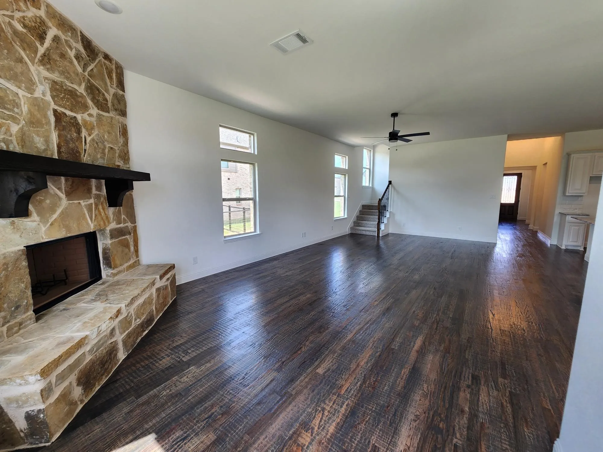 Single Family Residence For Sale in Grayson County , 376 Willie's Court, Whitesboro, Texas 76273, 4 Bedroom, 3 Bathroom, 6 Garage spaces, 2,843 Sqft, built in 2026, New Construction - Complete, mls#21249020, Real Estate Agent in Whitesboro, Homes For Sale in Grayson county, Homes For Sale in Whitesboro, Realtor in Whitesboro Texas, Real Estate Brokerage Independent Realty Texas, Luminita Cordes Realtor
