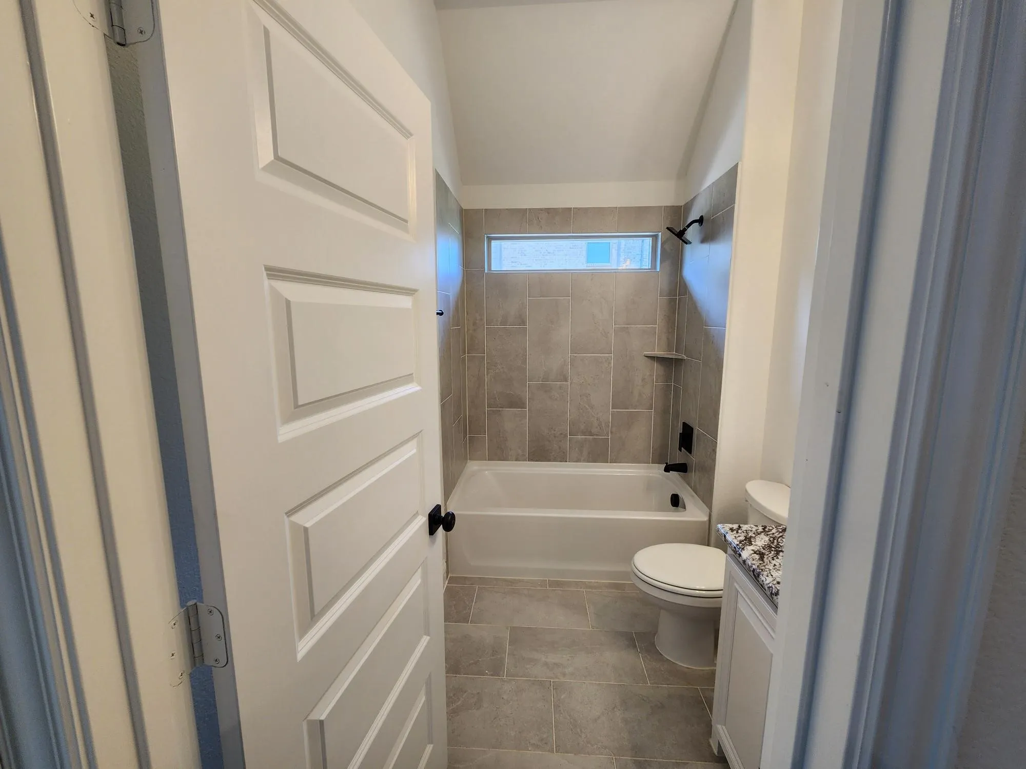 Single Family Residence For Sale in Grayson County , 376 Willie's Court, Whitesboro, Texas 76273, 4 Bedroom, 3 Bathroom, 6 Garage spaces, 2,843 Sqft, built in 2026, New Construction - Complete, mls#21249020, Real Estate Agent in Whitesboro, Homes For Sale in Grayson county, Homes For Sale in Whitesboro, Realtor in Whitesboro Texas, Real Estate Brokerage Independent Realty Texas, Luminita Cordes Realtor