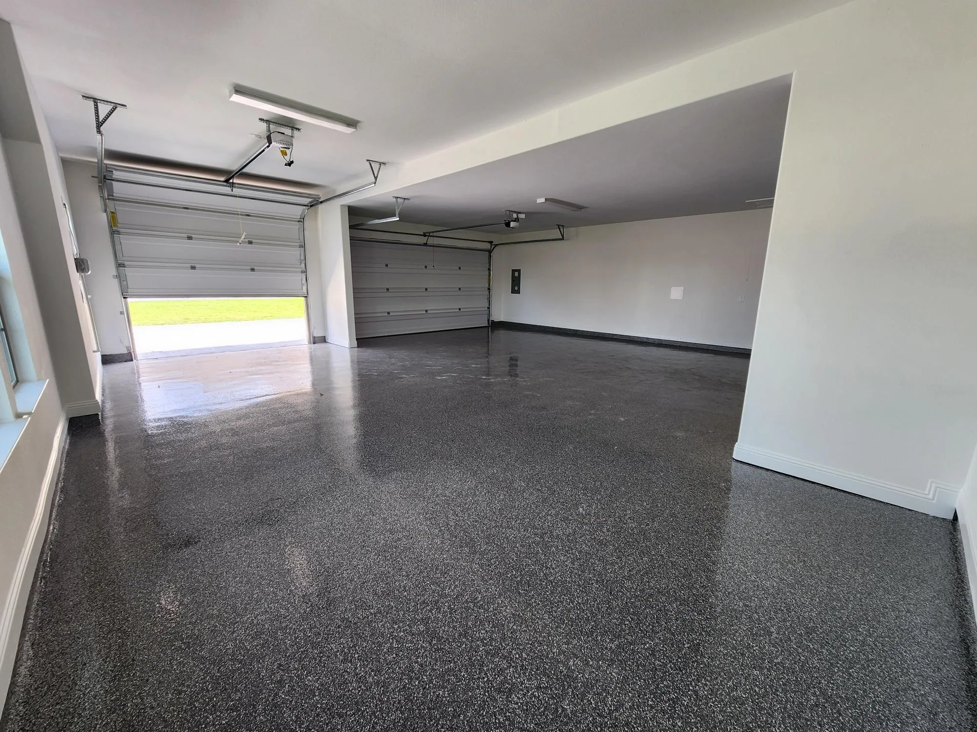 Single Family Residence For Sale in Grayson County , 376 Willie's Court, Whitesboro, Texas 76273, 4 Bedroom, 3 Bathroom, 6 Garage spaces, 2,843 Sqft, built in 2026, New Construction - Complete, mls#21249020, Real Estate Agent in Whitesboro, Homes For Sale in Grayson county, Homes For Sale in Whitesboro, Realtor in Whitesboro Texas, Real Estate Brokerage Independent Realty Texas, Luminita Cordes Realtor