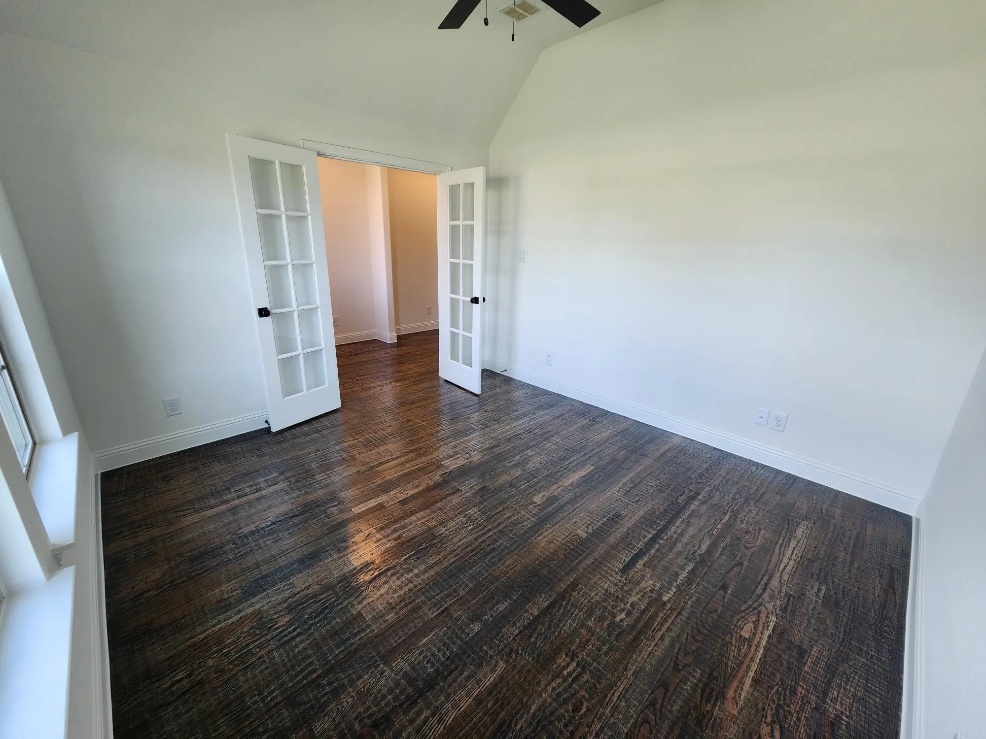 Single Family Residence For Sale in Grayson County , 376 Willie's Court, Whitesboro, Texas 76273, 4 Bedroom, 3 Bathroom, 6 Garage spaces, 2,843 Sqft, built in 2026, New Construction - Complete, mls#21249020, Real Estate Agent in Whitesboro, Homes For Sale in Grayson county, Homes For Sale in Whitesboro, Realtor in Whitesboro Texas, Real Estate Brokerage Independent Realty Texas, Luminita Cordes Realtor