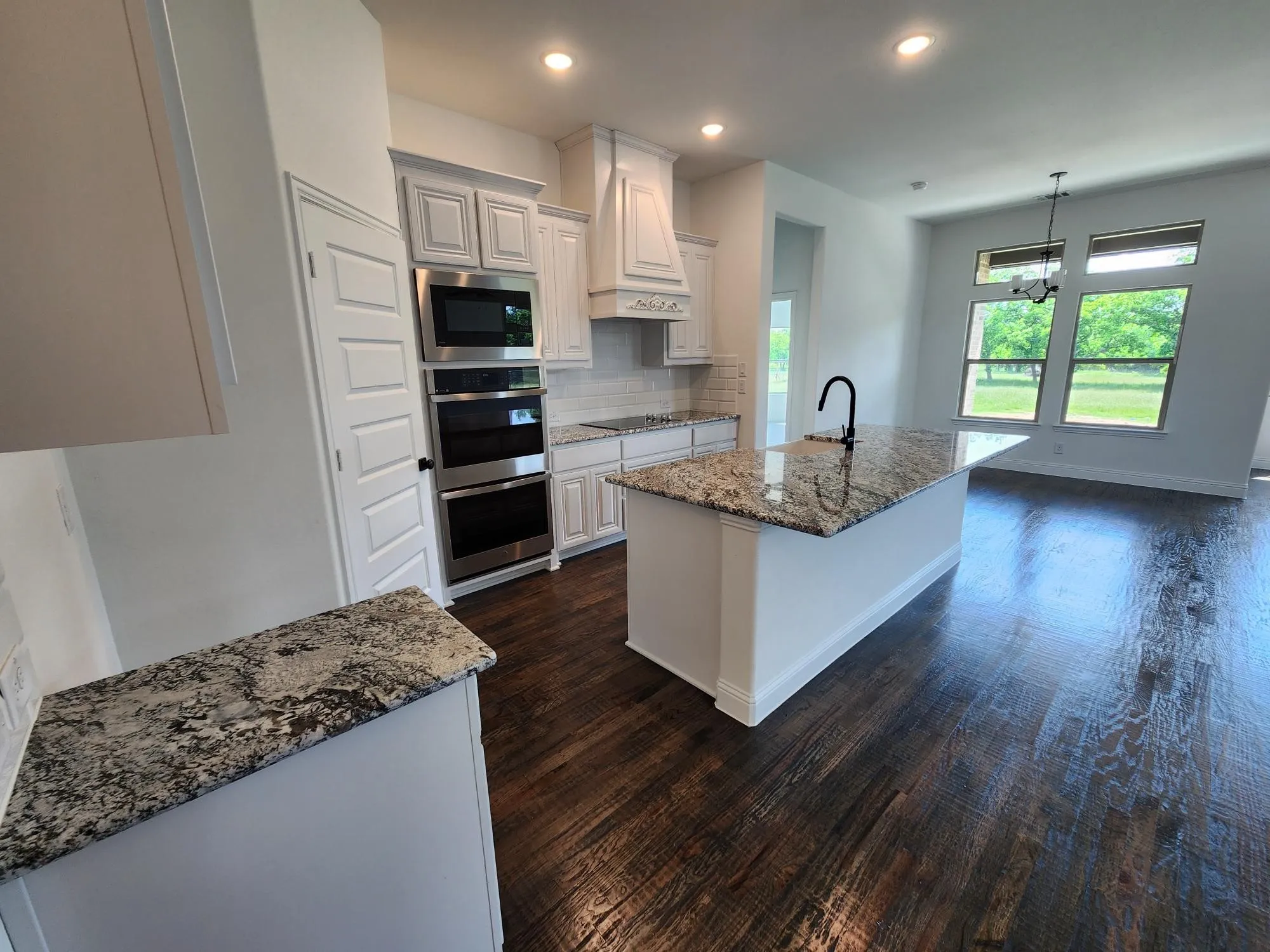 Single Family Residence For Sale in Grayson County , 376 Willie's Court, Whitesboro, Texas 76273, 4 Bedroom, 3 Bathroom, 6 Garage spaces, 2,843 Sqft, built in 2026, New Construction - Complete, mls#21249020, Real Estate Agent in Whitesboro, Homes For Sale in Grayson county, Homes For Sale in Whitesboro, Realtor in Whitesboro Texas, Real Estate Brokerage Independent Realty Texas, Luminita Cordes Realtor