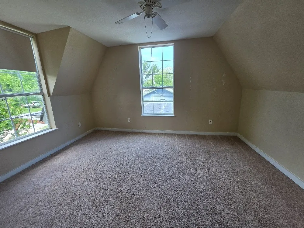Single Family Residence For Sale in Bosque County , 515 N Bosque Street, Meridian, Texas 76665, 4 Bedroom, 3 Bathroom, Garage spaces, 2,436 Sqft, built in 1898, mls#21249900, Real Estate Agent in Meridian, Homes For Sale in Bosque county, Homes For Sale in Meridian, Realtor in Meridian Texas, Real Estate Brokerage Independent Realty Texas, Luminita Cordes Realtor