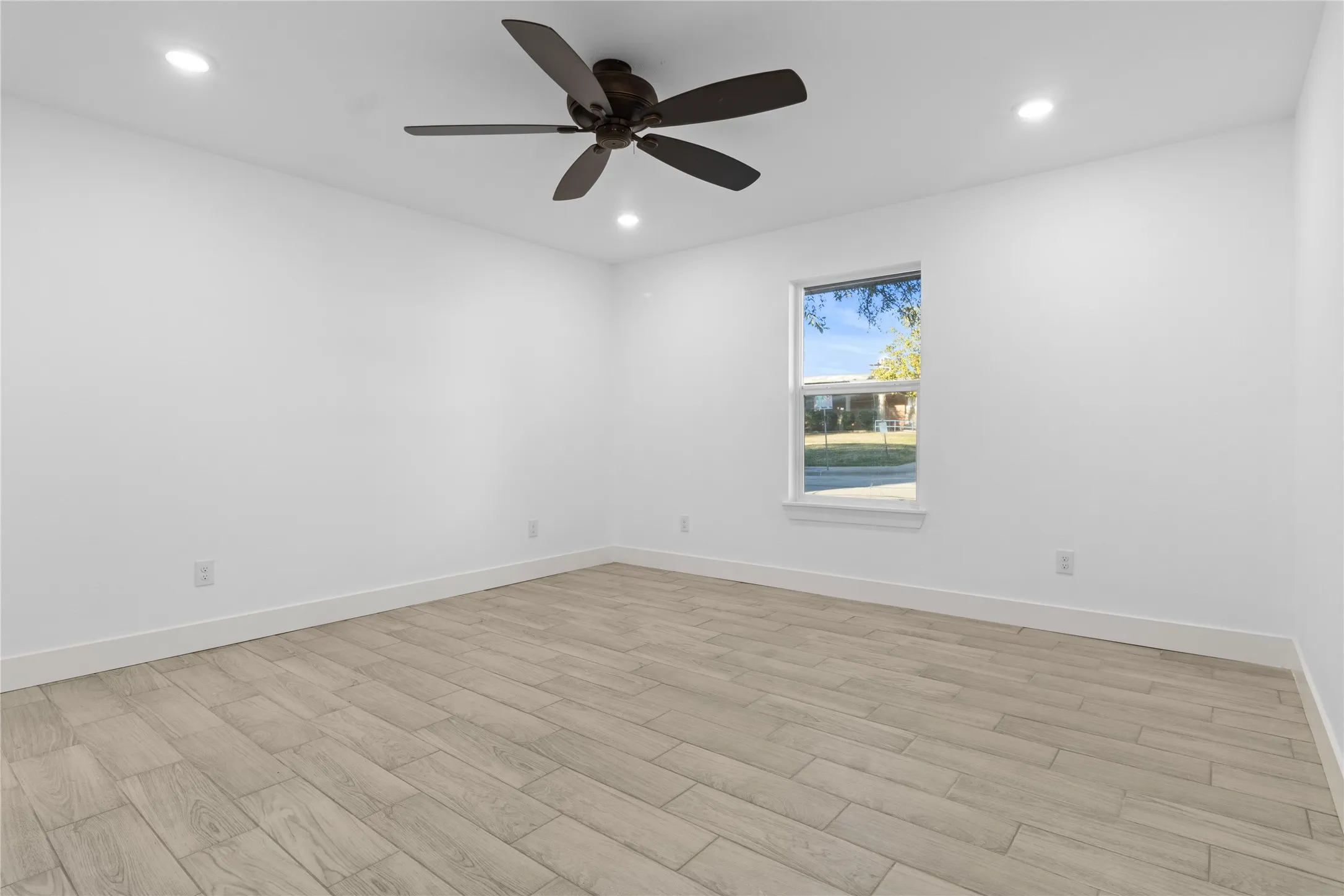 Duplex For Sale in Tarrant County , 4901 Cordova Avenue, Fort Worth, Texas 76132, 6 Bedroom, 4 Bathroom, Garage spaces, 0 Sqft, built in 1970, Preowned, Price $505,000, mls#21245633, Real Estate Agent in Fort Worth, Homes For Sale in Tarrant county, Homes For Sale in Fort Worth, Realtor in Fort Worth Texas, Real Estate Brokerage Independent Realty Texas, Luminita Cordes Realtor