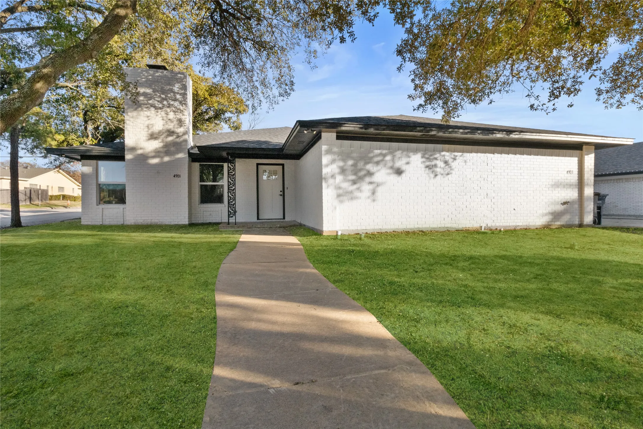 Duplex For Sale in Tarrant County , 4901 Cordova Avenue, Fort Worth, Texas 76132, 6 Bedroom, 4 Bathroom, Garage spaces, 0 Sqft, built in 1970, Preowned, Price $505,000, mls#21245633, Real Estate Agent in Fort Worth, Homes For Sale in Tarrant county, Homes For Sale in Fort Worth, Realtor in Fort Worth Texas, Real Estate Brokerage Independent Realty Texas, Luminita Cordes Realtor