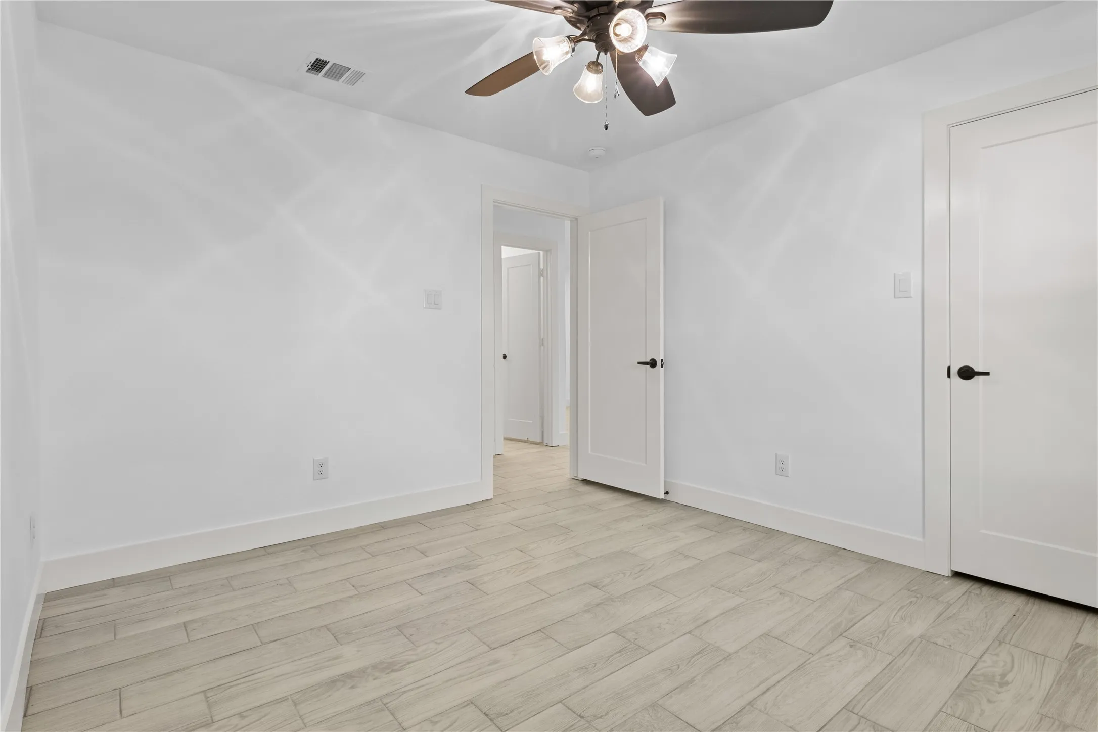 Duplex For Sale in Tarrant County , 4901 Cordova Avenue, Fort Worth, Texas 76132, 6 Bedroom, 4 Bathroom, Garage spaces, 0 Sqft, built in 1970, Preowned, Price $505,000, mls#21245633, Real Estate Agent in Fort Worth, Homes For Sale in Tarrant county, Homes For Sale in Fort Worth, Realtor in Fort Worth Texas, Real Estate Brokerage Independent Realty Texas, Luminita Cordes Realtor