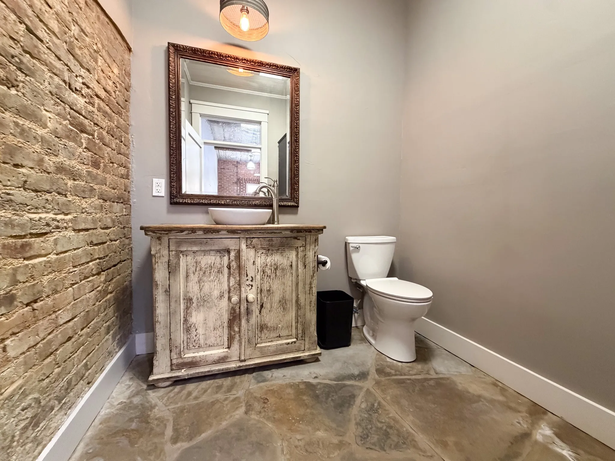 Office For Rent in Ellis County , 113 W Knox Street 300, Ennis, Texas 75119, 0, 0, Garage spaces, 0 Sqft, built in 1920, Preowned, Price $1,100, mls#21249914, Real Estate Agent in Ennis, Homes For Rent in Ellis county, Homes For Rent in Ennis, Realtor in Ennis Texas, Real Estate Brokerage Independent Realty Texas, Luminita Cordes Realtor