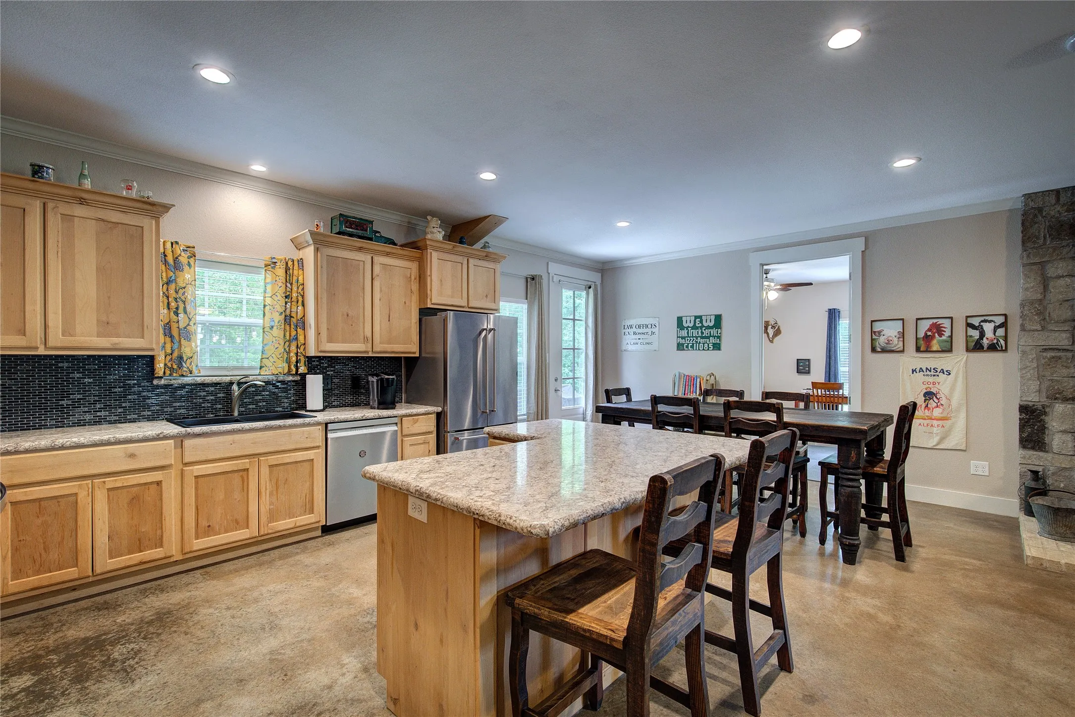 Farm For Sale in Hopkins County , 1774 County Road 3562, Dike, Texas 75437, 3 Bedroom, 2 Bathroom, 2 Garage spaces, 1,894 Sqft, built in 2019, Preowned, mls#21247276, Real Estate Agent in Dike, Homes For Sale in Hopkins county, Homes For Sale in Dike, Realtor in Dike Texas, Real Estate Brokerage Independent Realty Texas, Luminita Cordes Realtor