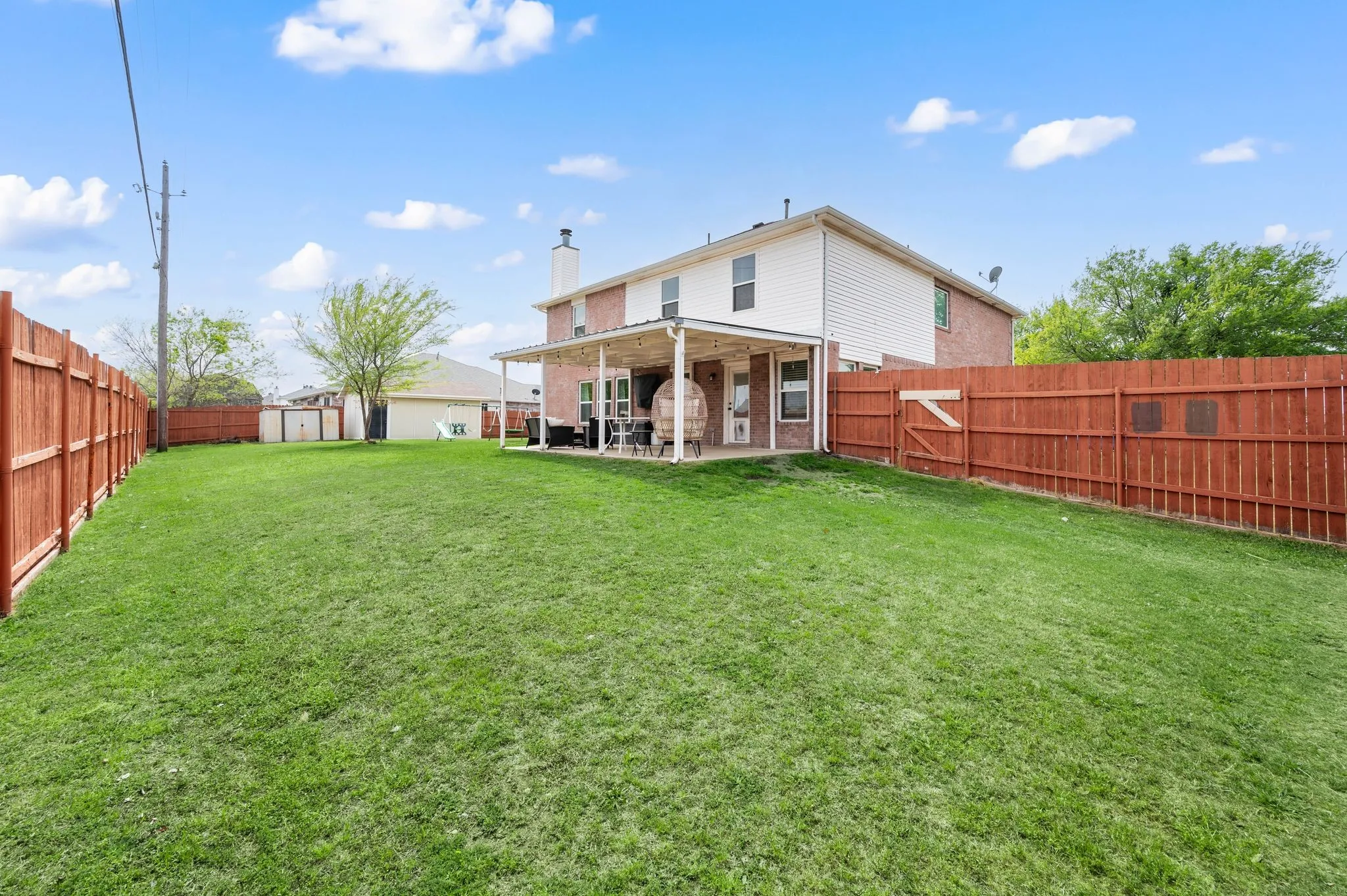 Single Family Residence For Sale in Denton County , 1040 Canyon Drive, Justin, Texas 76247, 4 Bedroom, 3 Bathroom, 3 Garage spaces, 3,095 Sqft, built in 2001, mls#21249993, Real Estate Agent in Justin, Homes For Sale in Denton county, Homes For Sale in Justin, Realtor in Justin Texas, Real Estate Brokerage Independent Realty Texas, Luminita Cordes Realtor