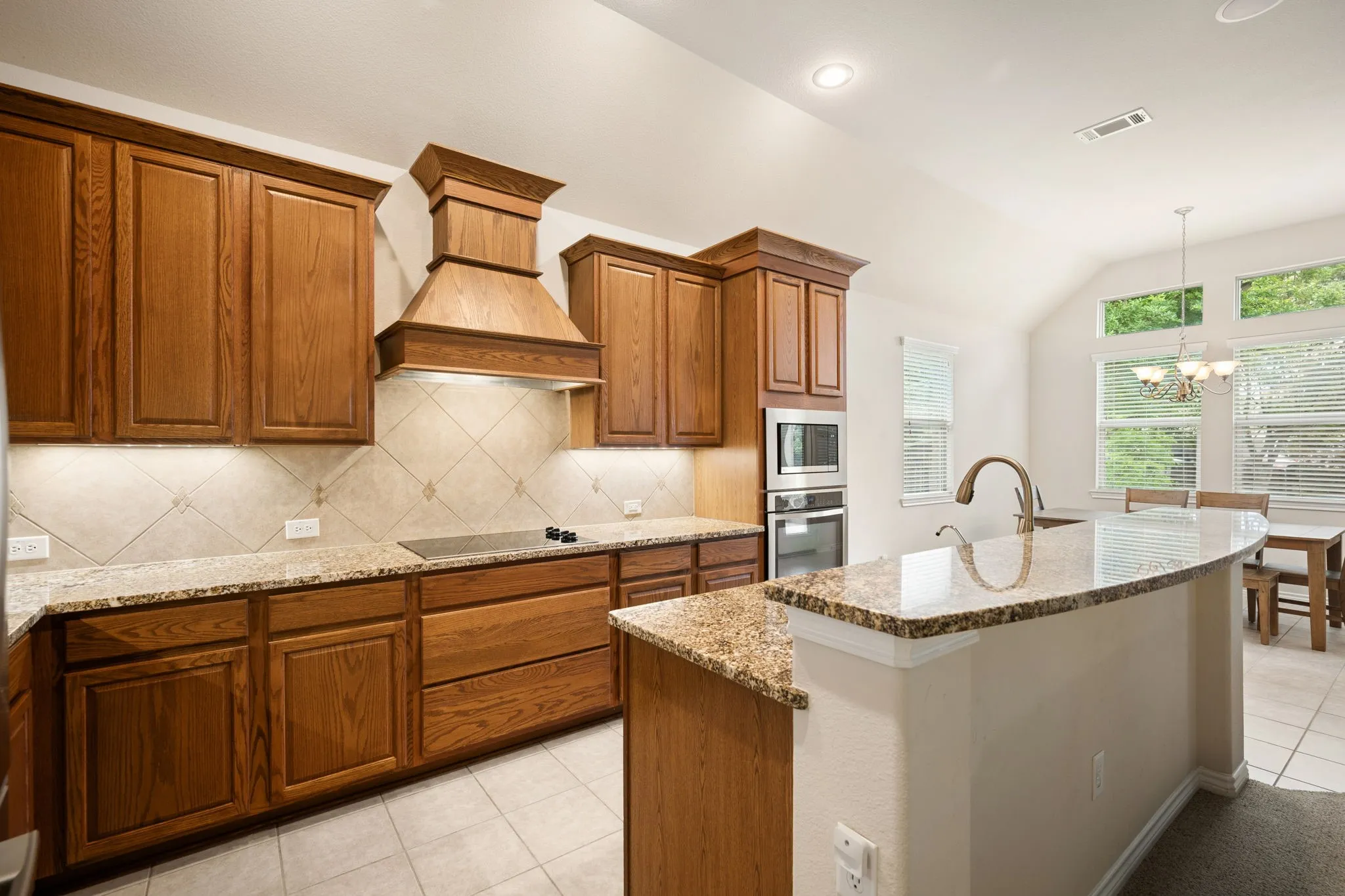 Wood Cabinets of Great Quality